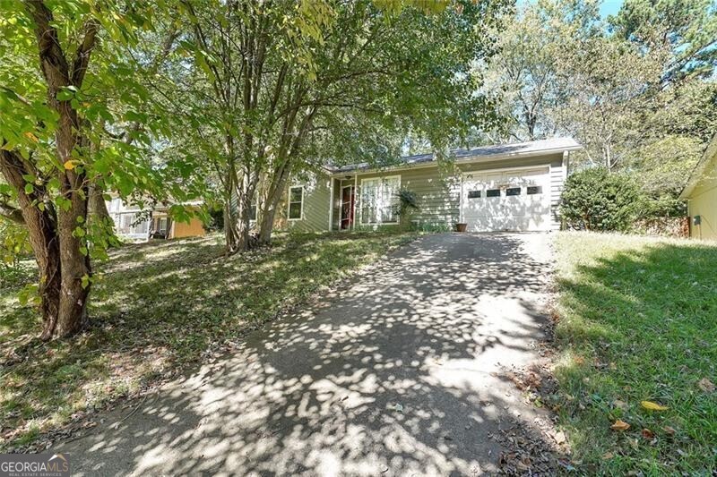 3884 Wood Path Drive Property Photo 1