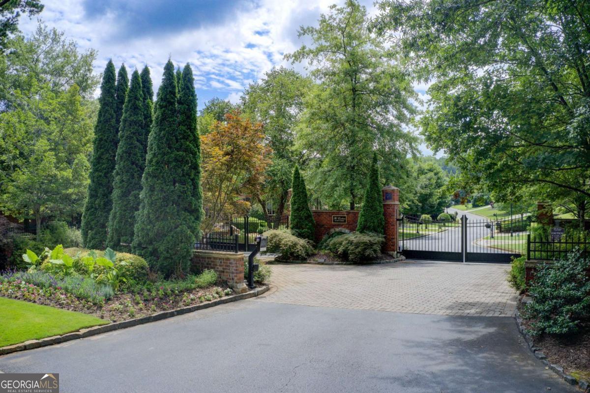 3869 Teesdale Court