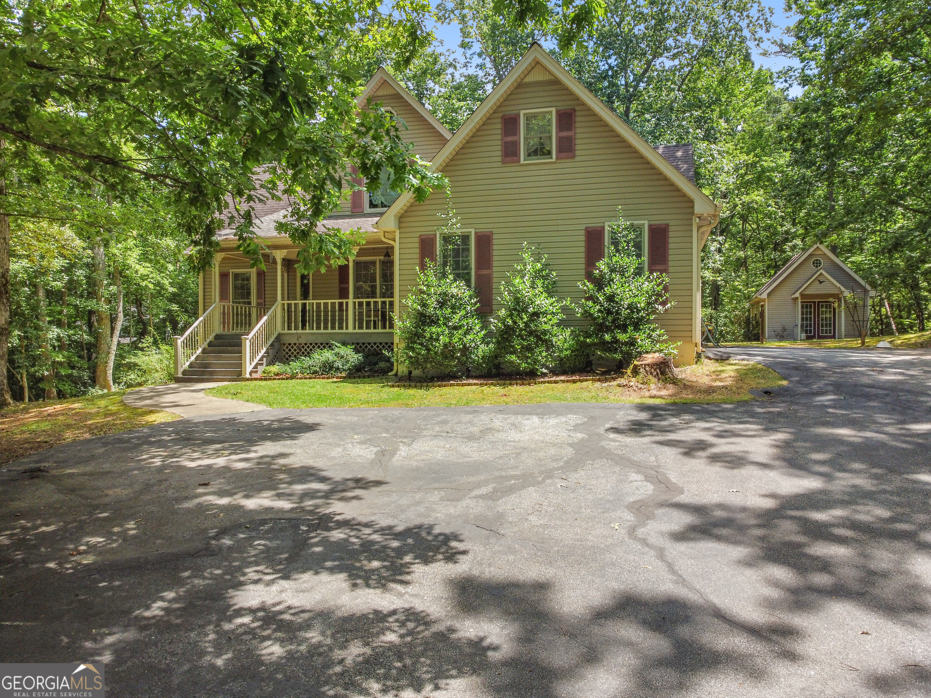 321 Conasauga Drive Property Photo 1