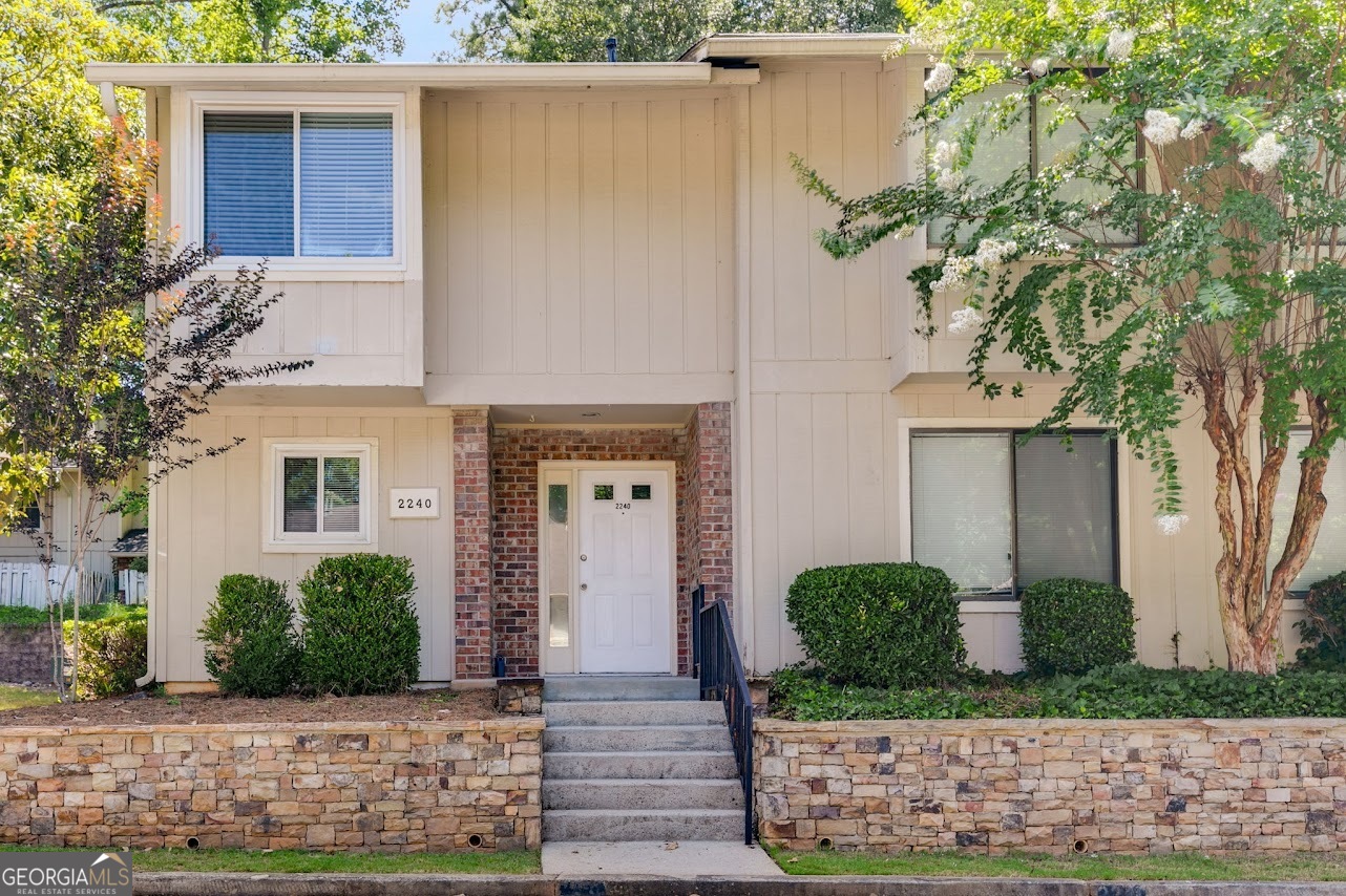2240 Runnymead Ridge Se Property Photo 1
