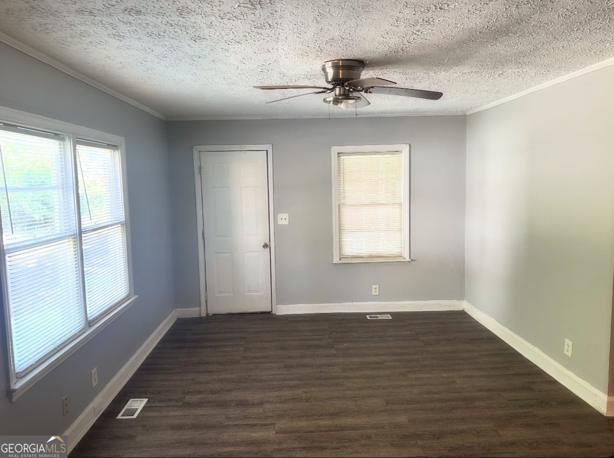 3415 San Juan Avenue Property Photo 4