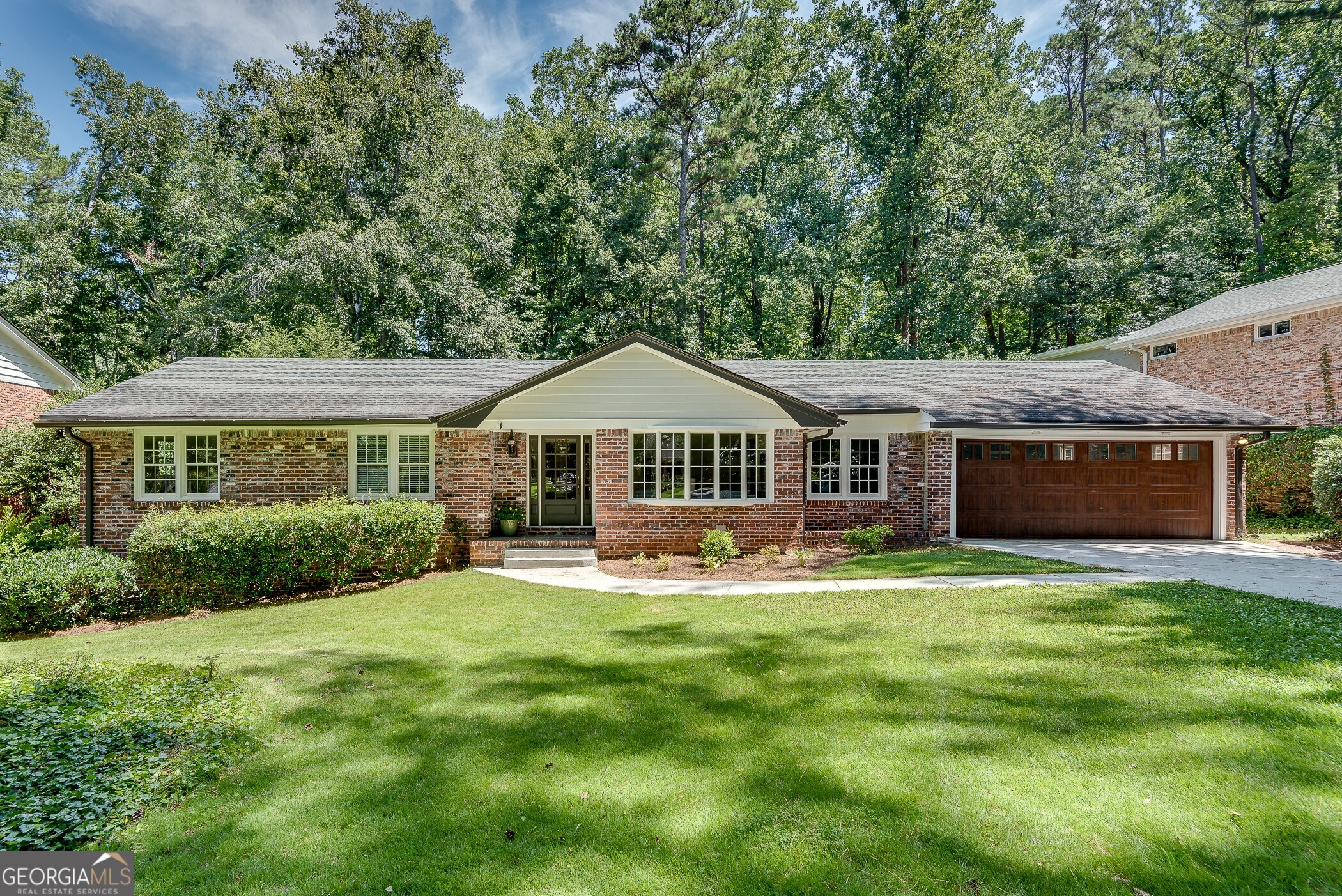 2284 Fairoaks Road Property Photo 1