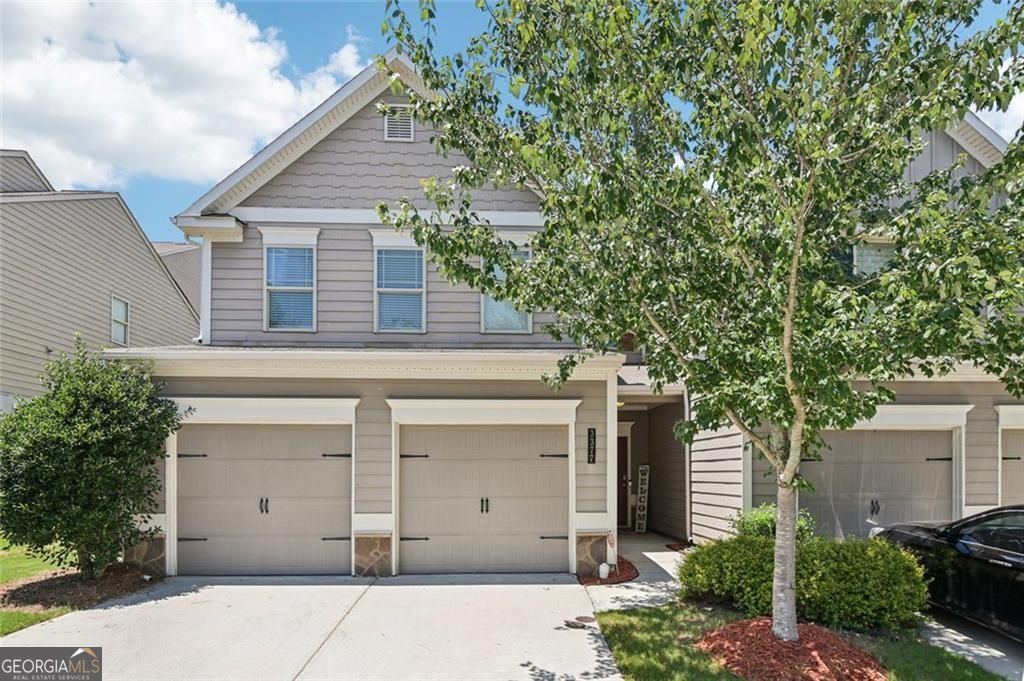 3377 Castleberry Village Circle Property Photo 1