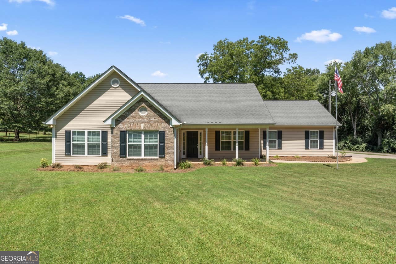 3061 Ebenezer Road Se Property Photo 1