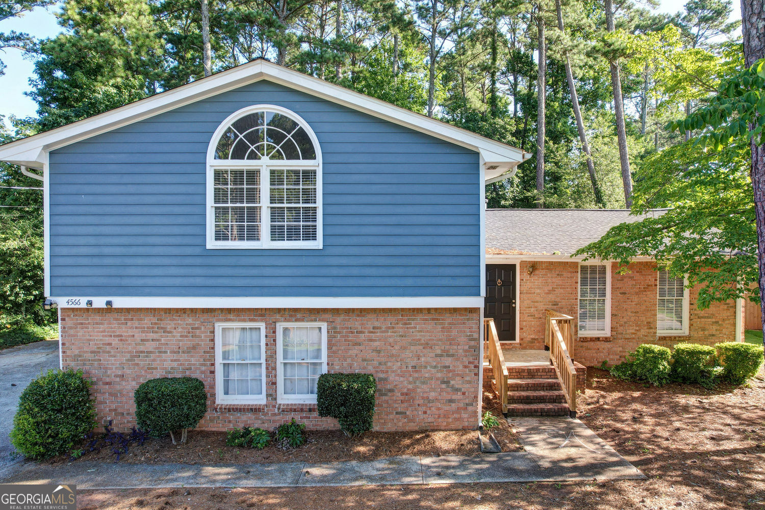4566 Mountain Creek Drive Ne Property Photo 1