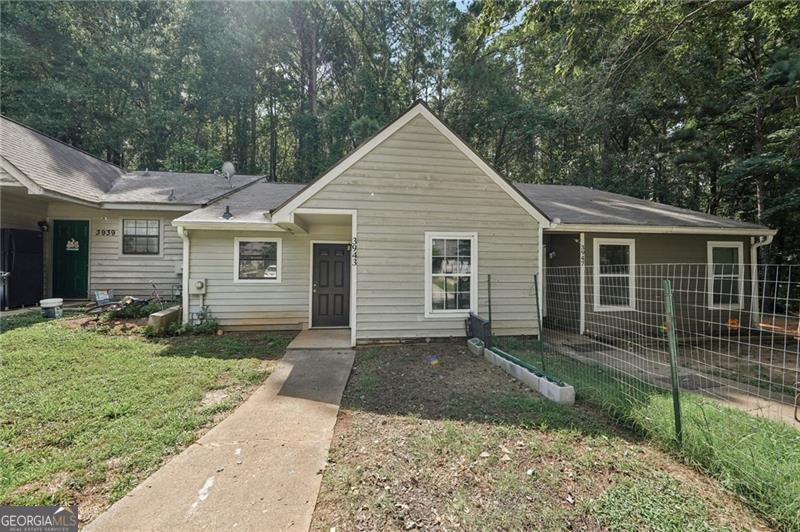 3943 Henry Court Property Photo 1