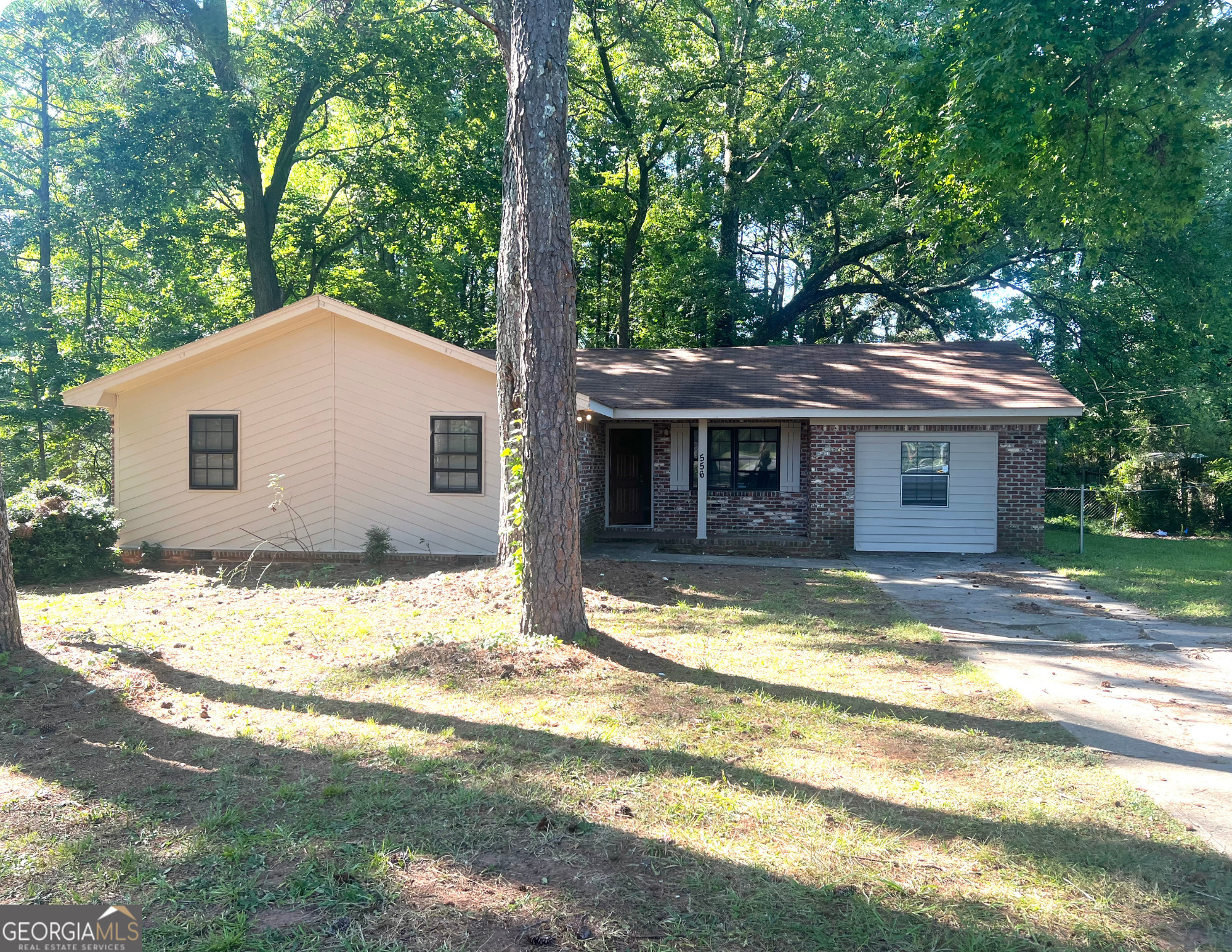 556 Roy Huie Road Property Photo 1