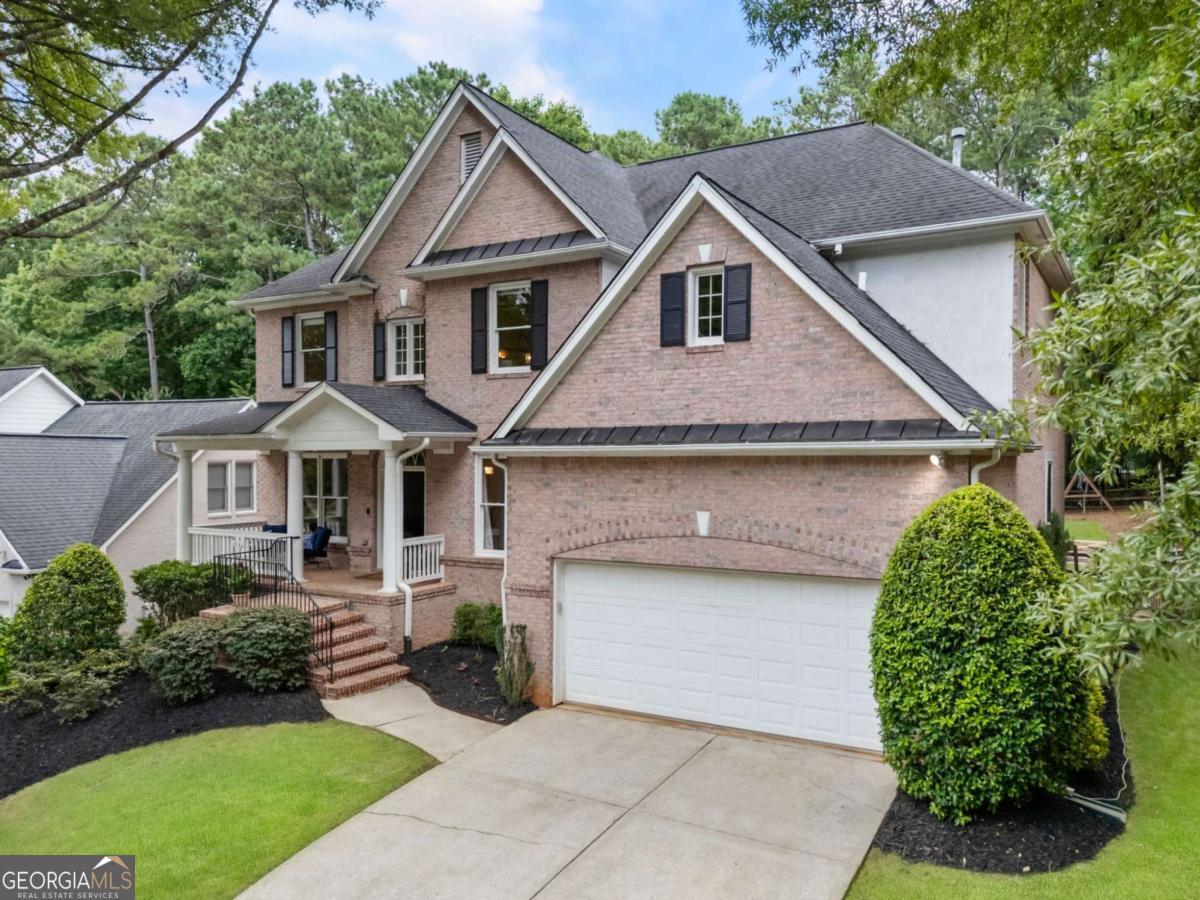 1085 Beacon Hill Crossing Property Photo 1