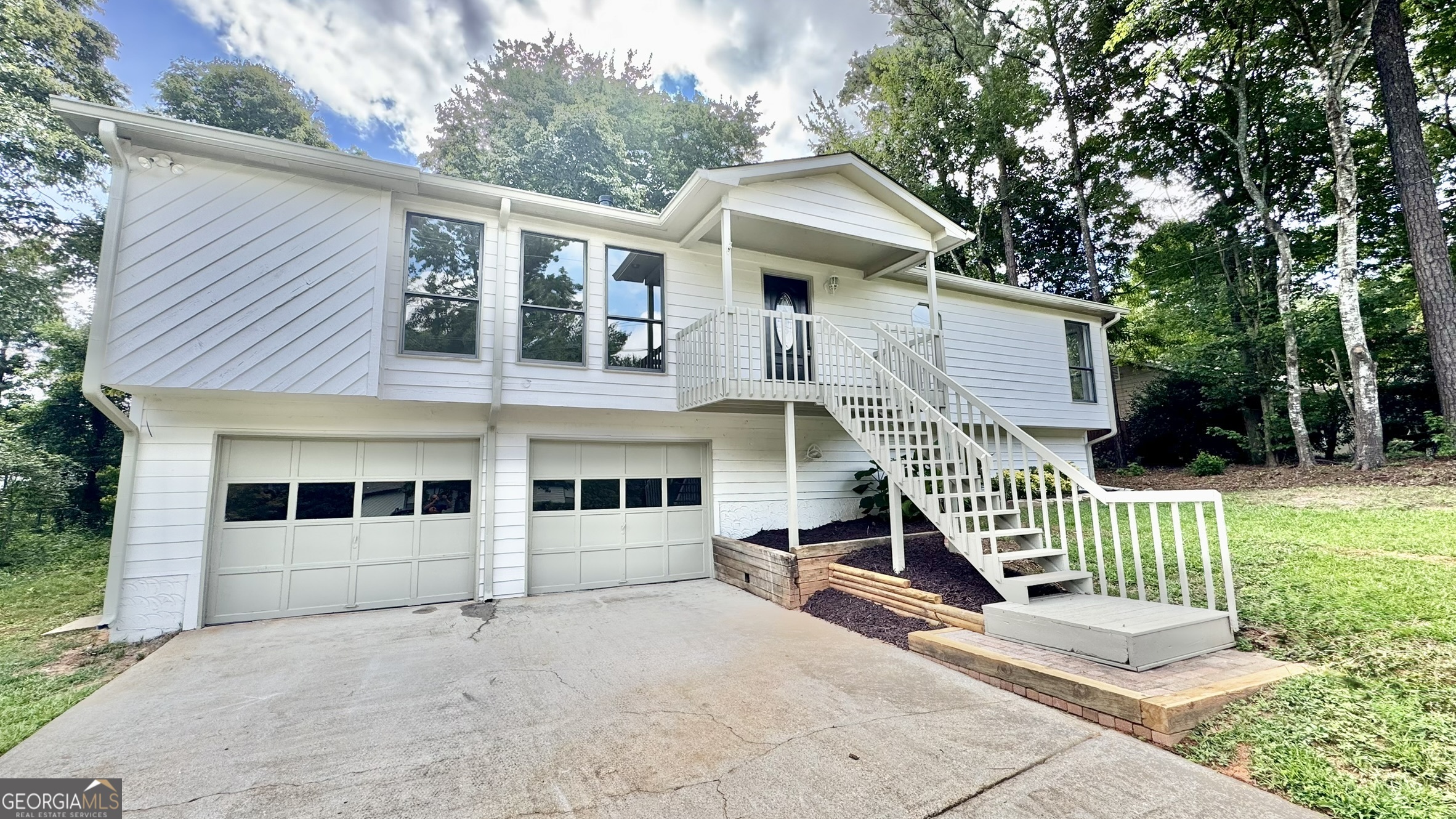5798 Stonehaven Drive Nw Property Photo 1