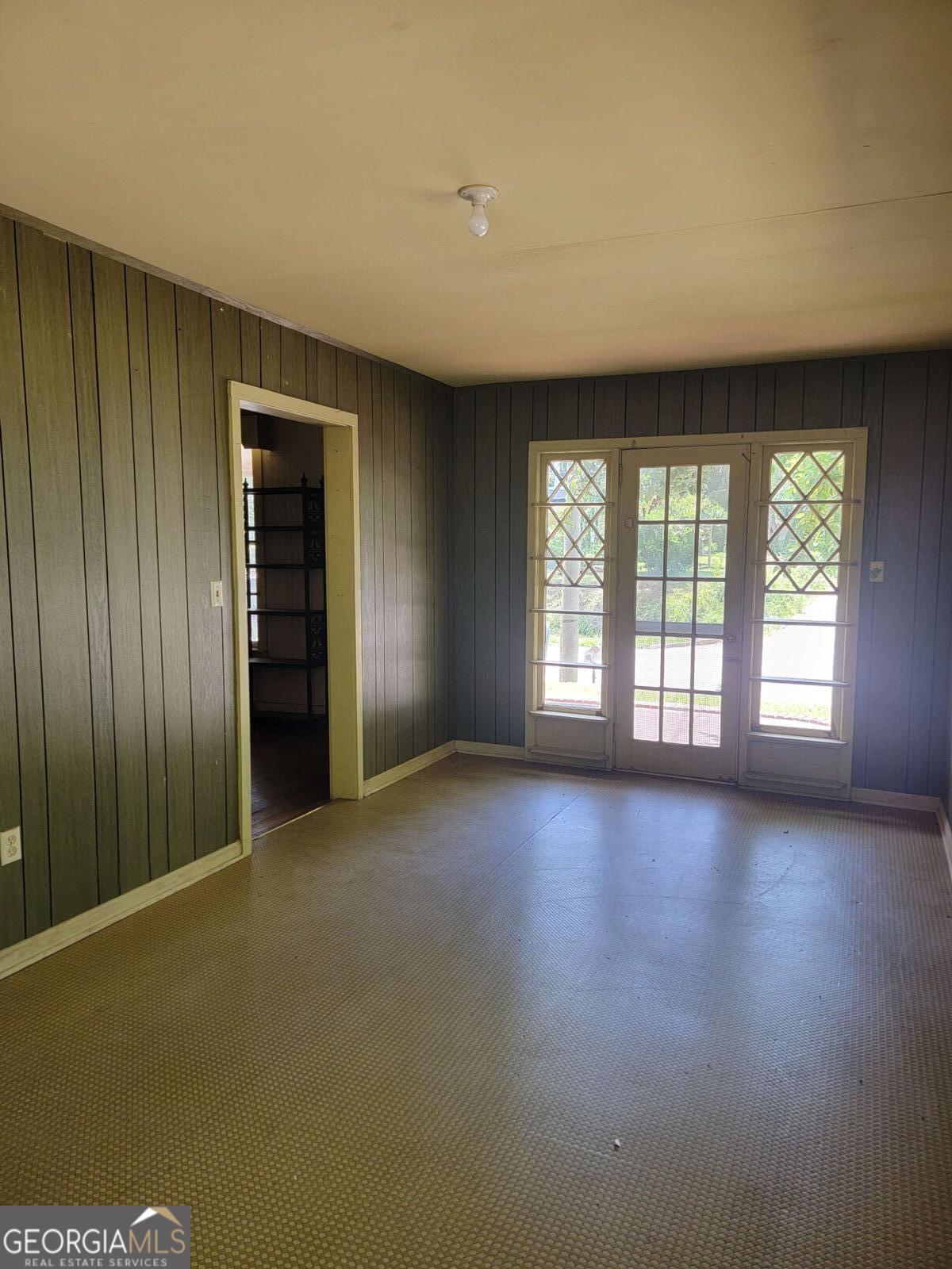 346 Oliver Street Property Photo 14