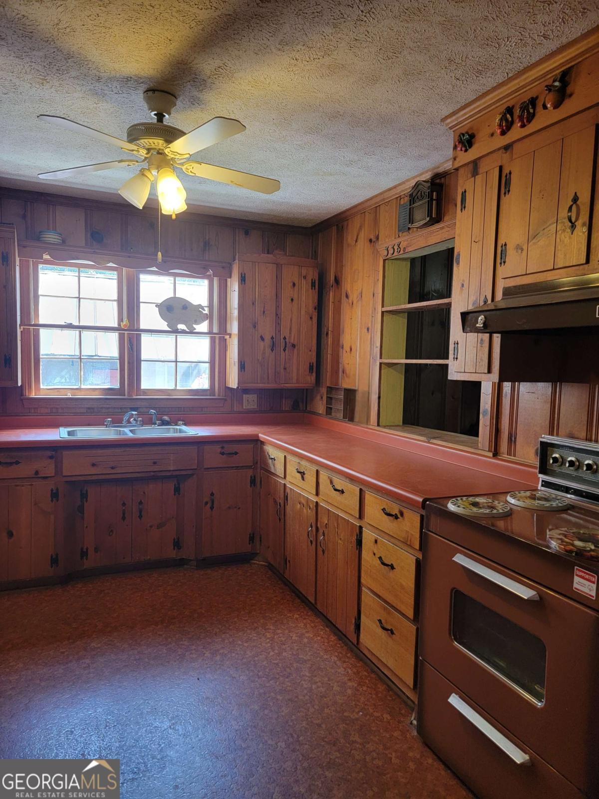 346 Oliver Street Property Photo 40