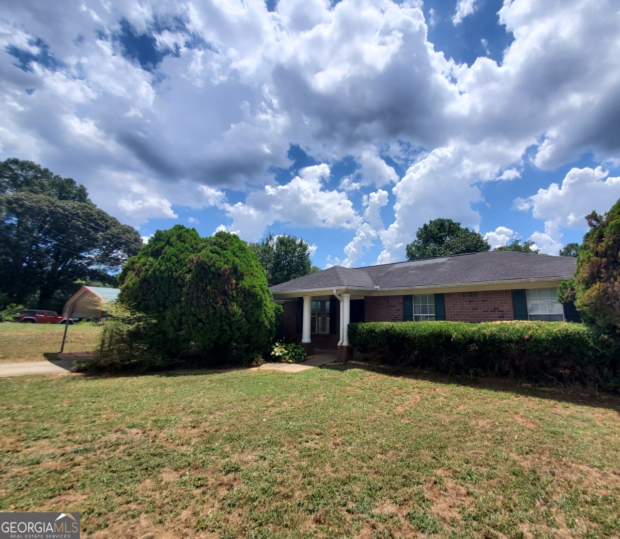 110 Portsmouth Avenue Property Photo 1