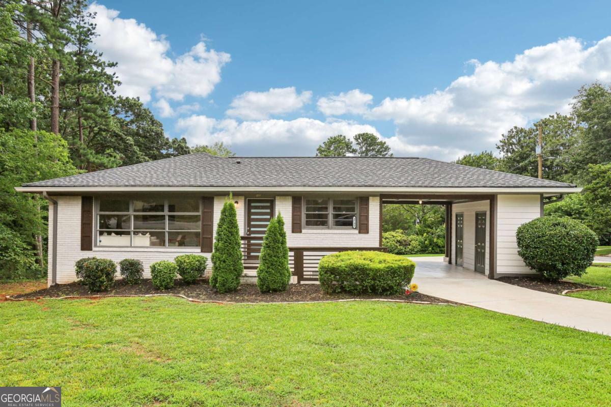 3731 N Druid Hills Road Property Photo 1