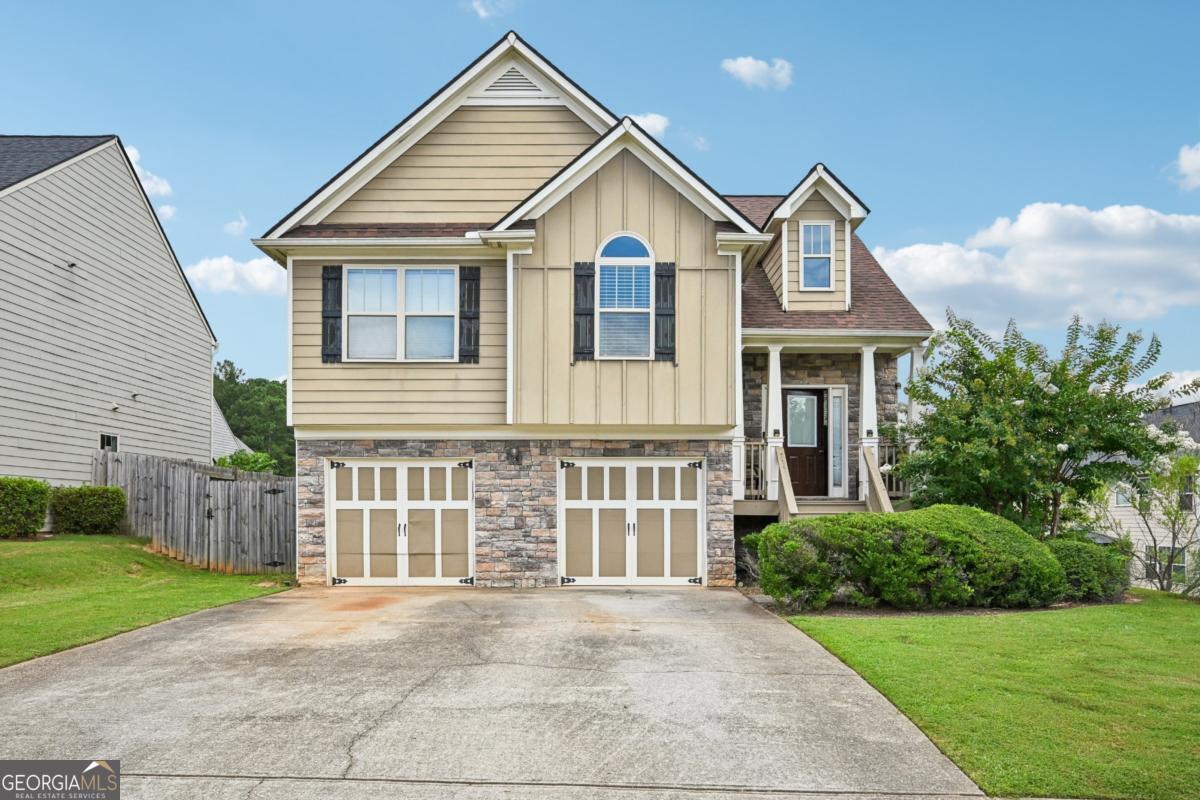 1066 Mcduffie Circle Property Photo 1