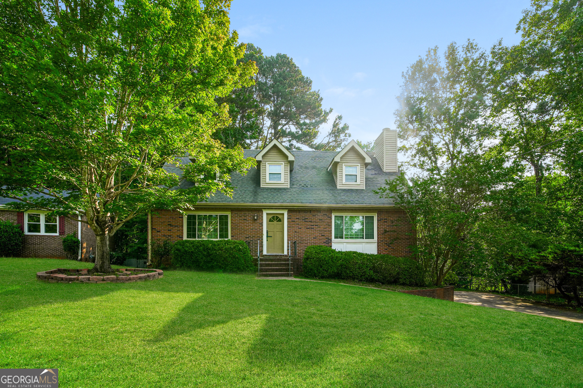 6811 Fairways Drive Property Photo 1