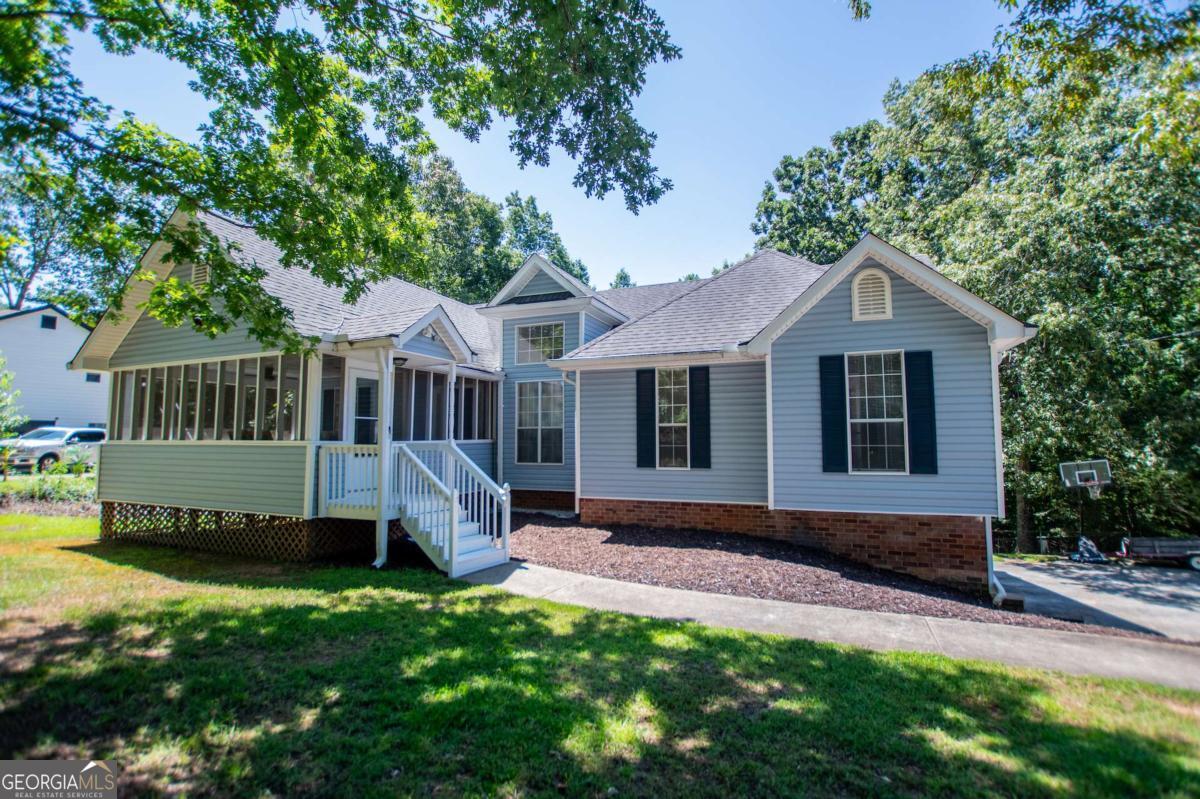 4233 Sturbridge Drive Property Photo 1