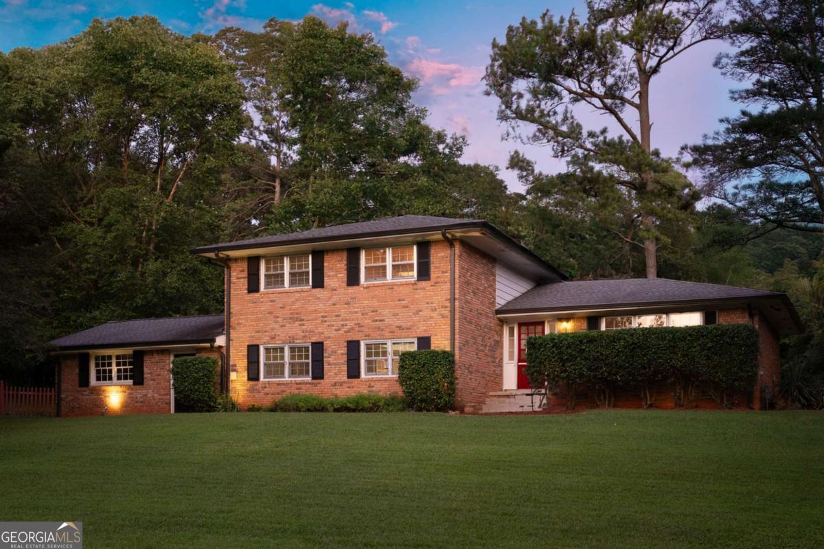 1392 Cornwall Road Property Photo 1