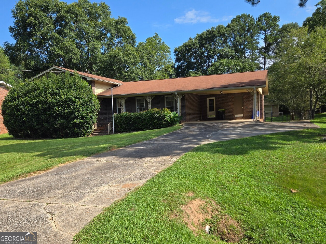 155 Medford Drive Property Photo 1