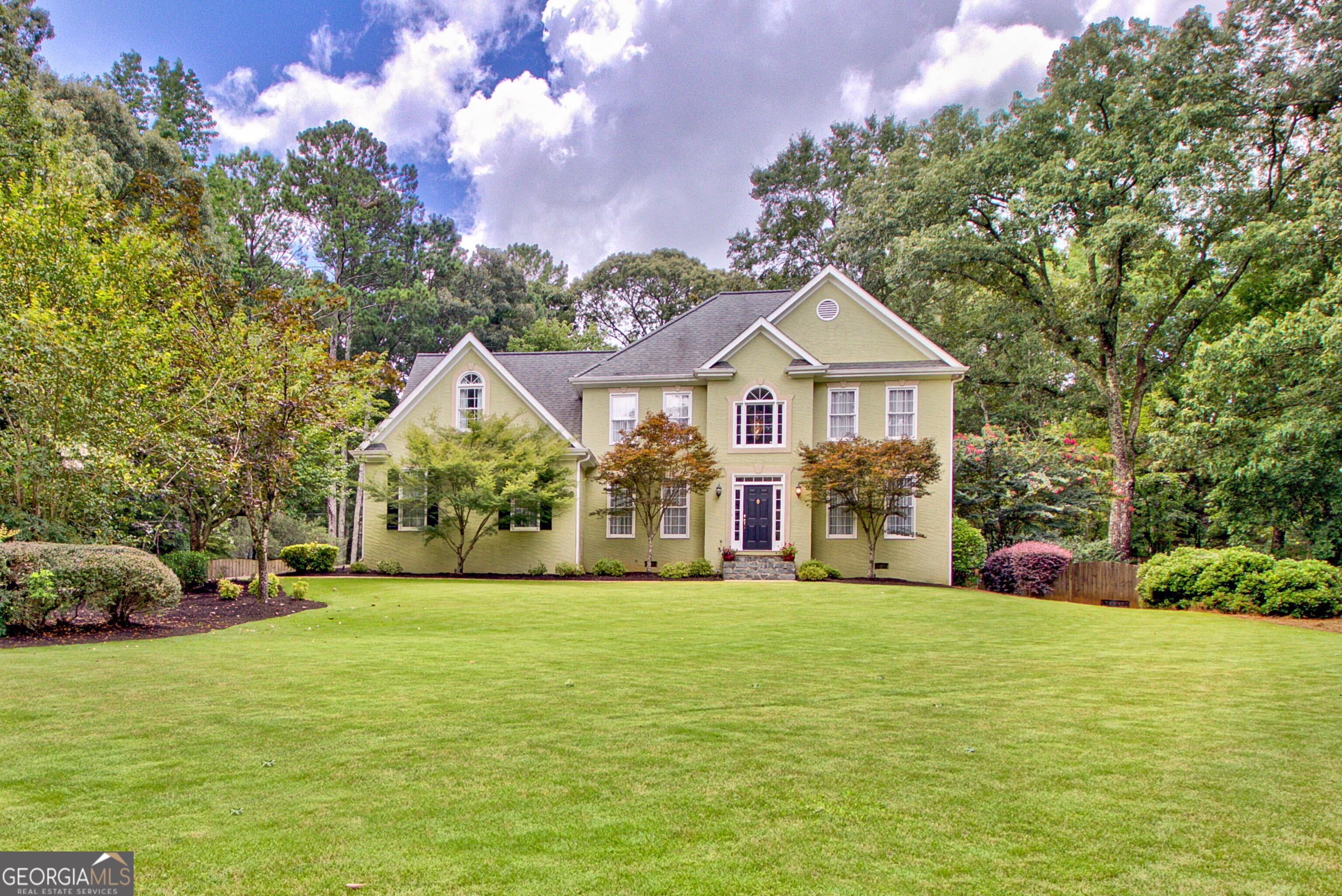105 Arlington Trace Property Photo 1