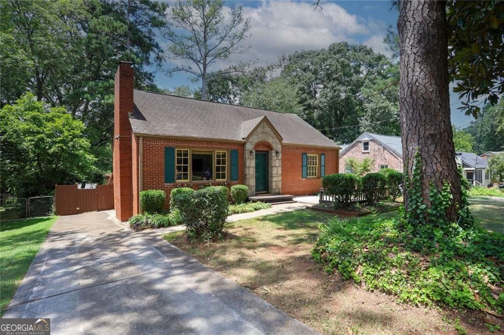 1069 Walker Drive Property Photo 1