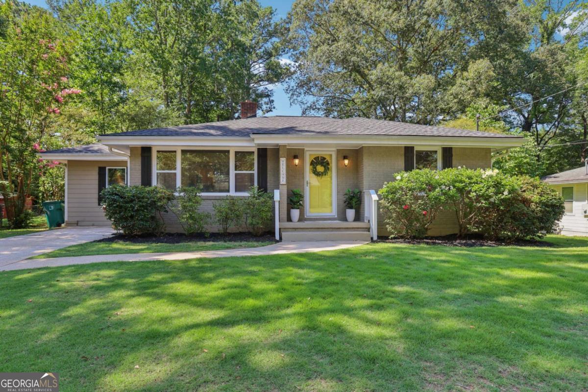 1088 Pinehurst Drive Se Property Photo 1