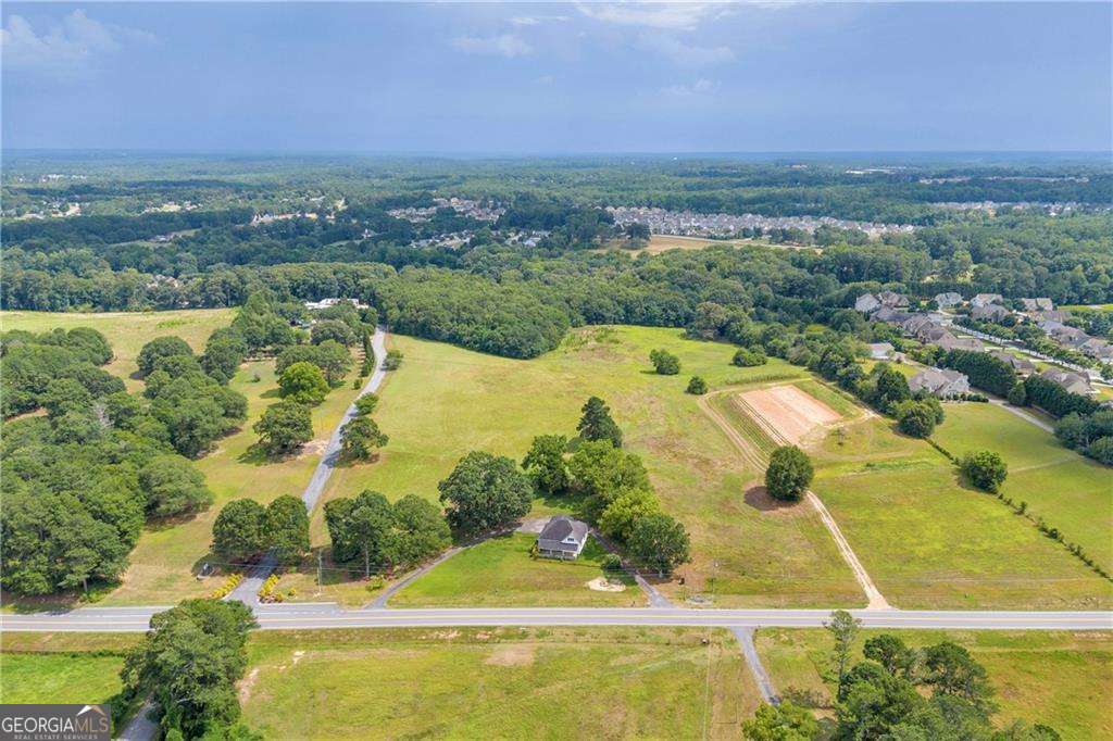 2671 Harbins Road Se Property Photo 4