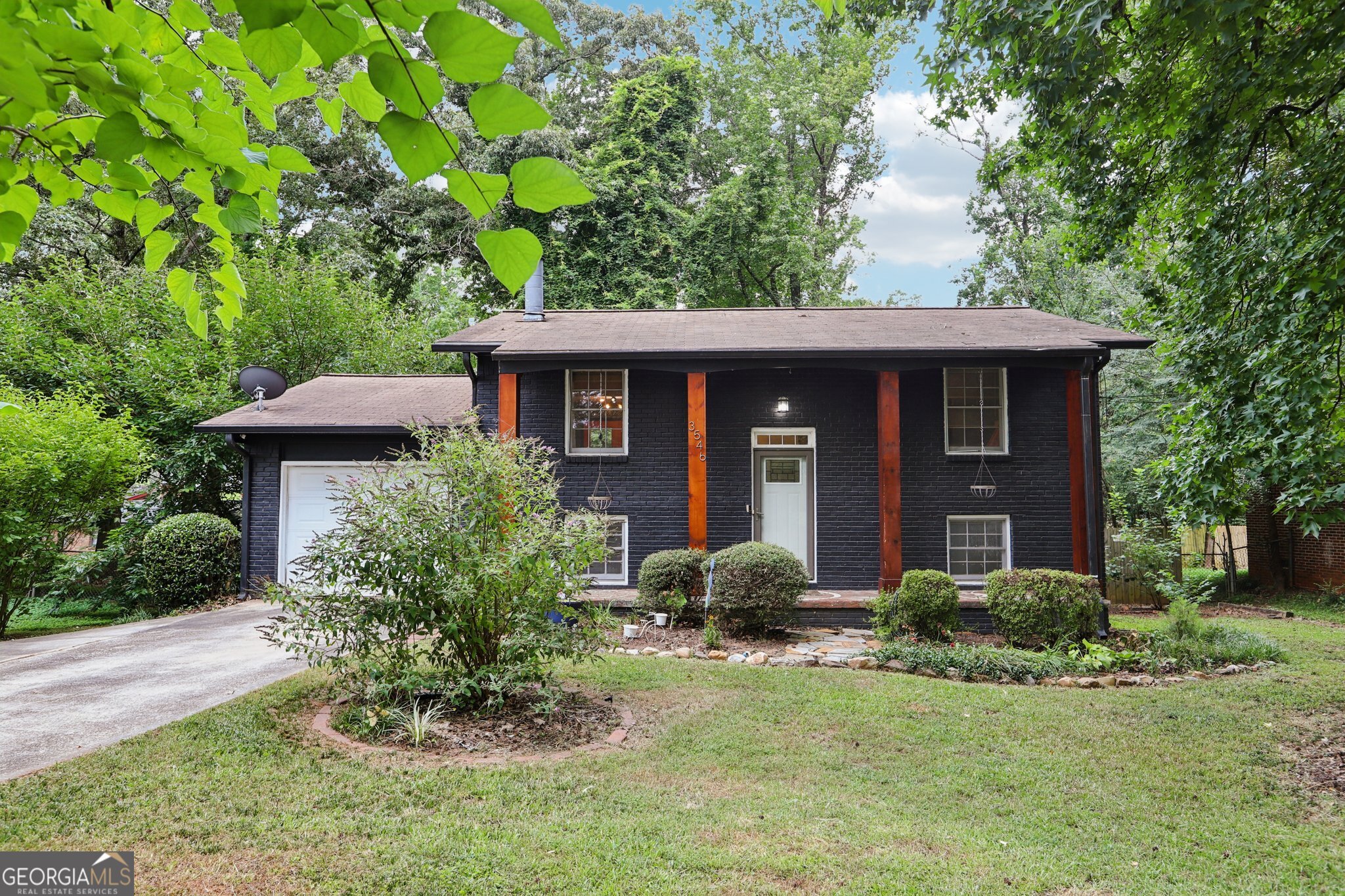 3546 Stanford Circle Property Photo 1