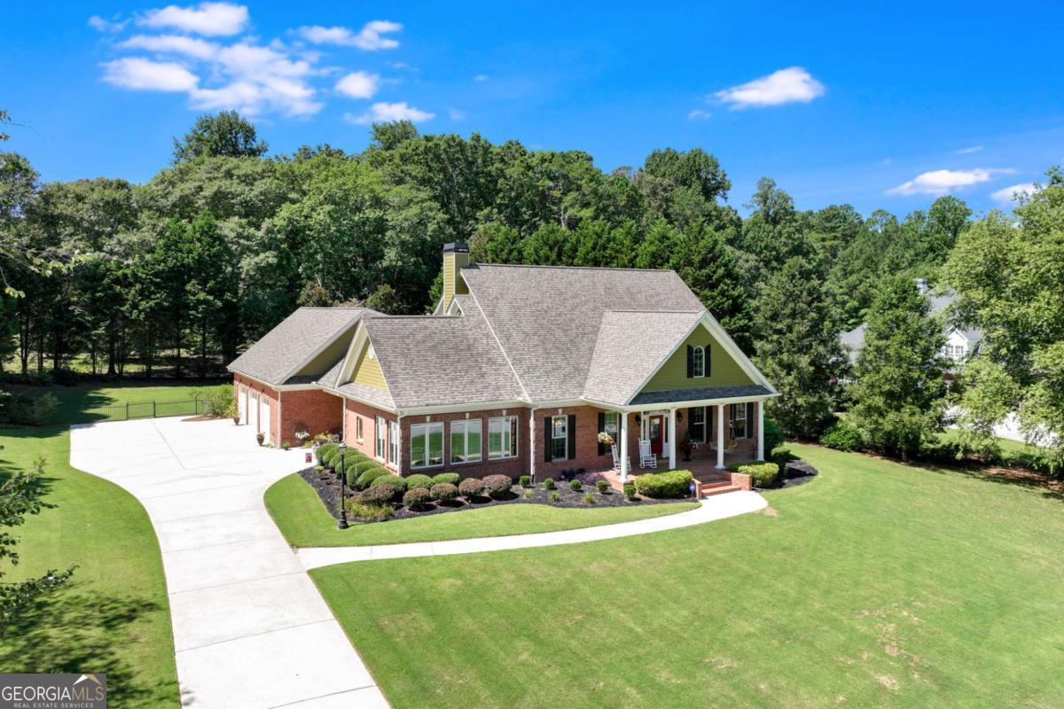 1885 Silver Oak Drive Property Photo 1