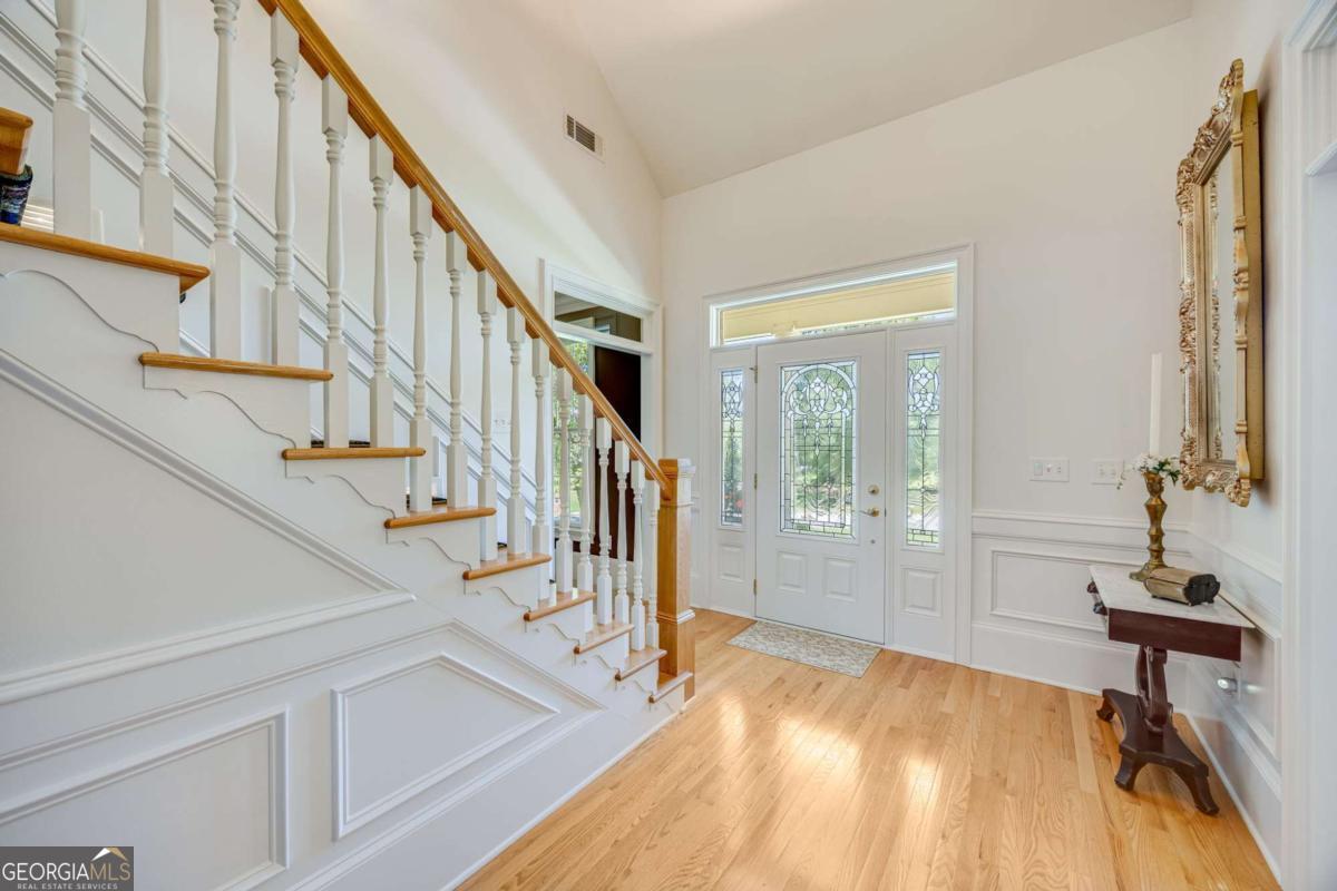 1885 Silver Oak Drive Property Photo 9