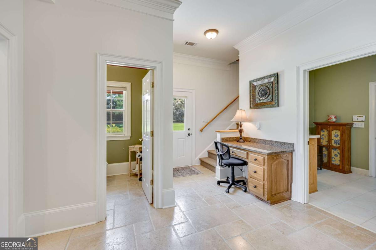 1885 Silver Oak Drive Property Photo 15