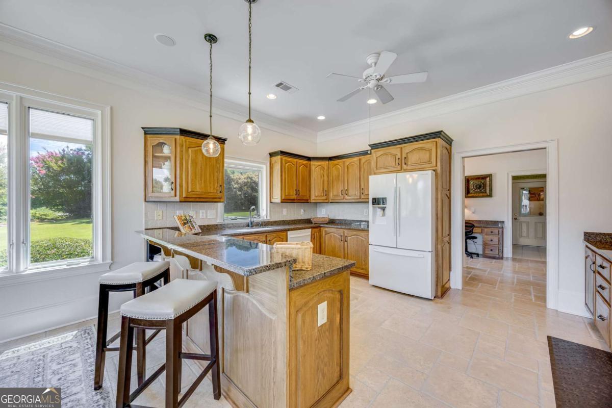 1885 Silver Oak Drive Property Photo 18