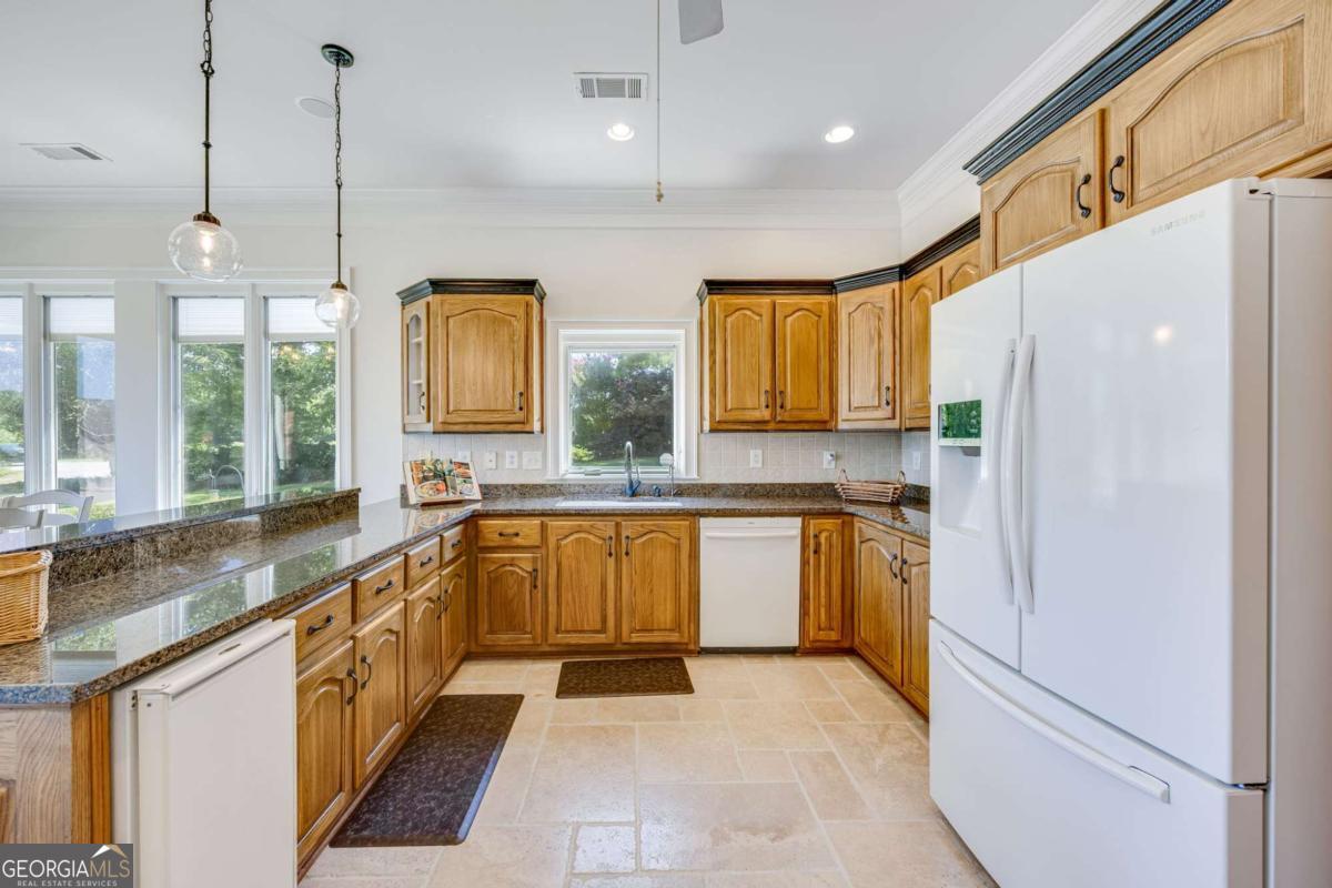 1885 Silver Oak Drive Property Photo 20