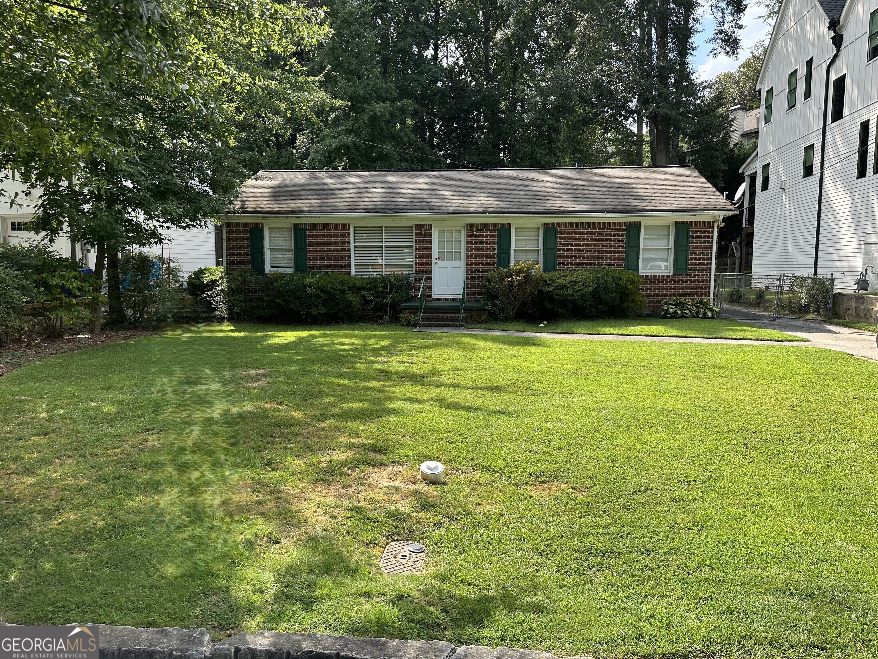 1728 Wayland Circle Ne Property Photo 1