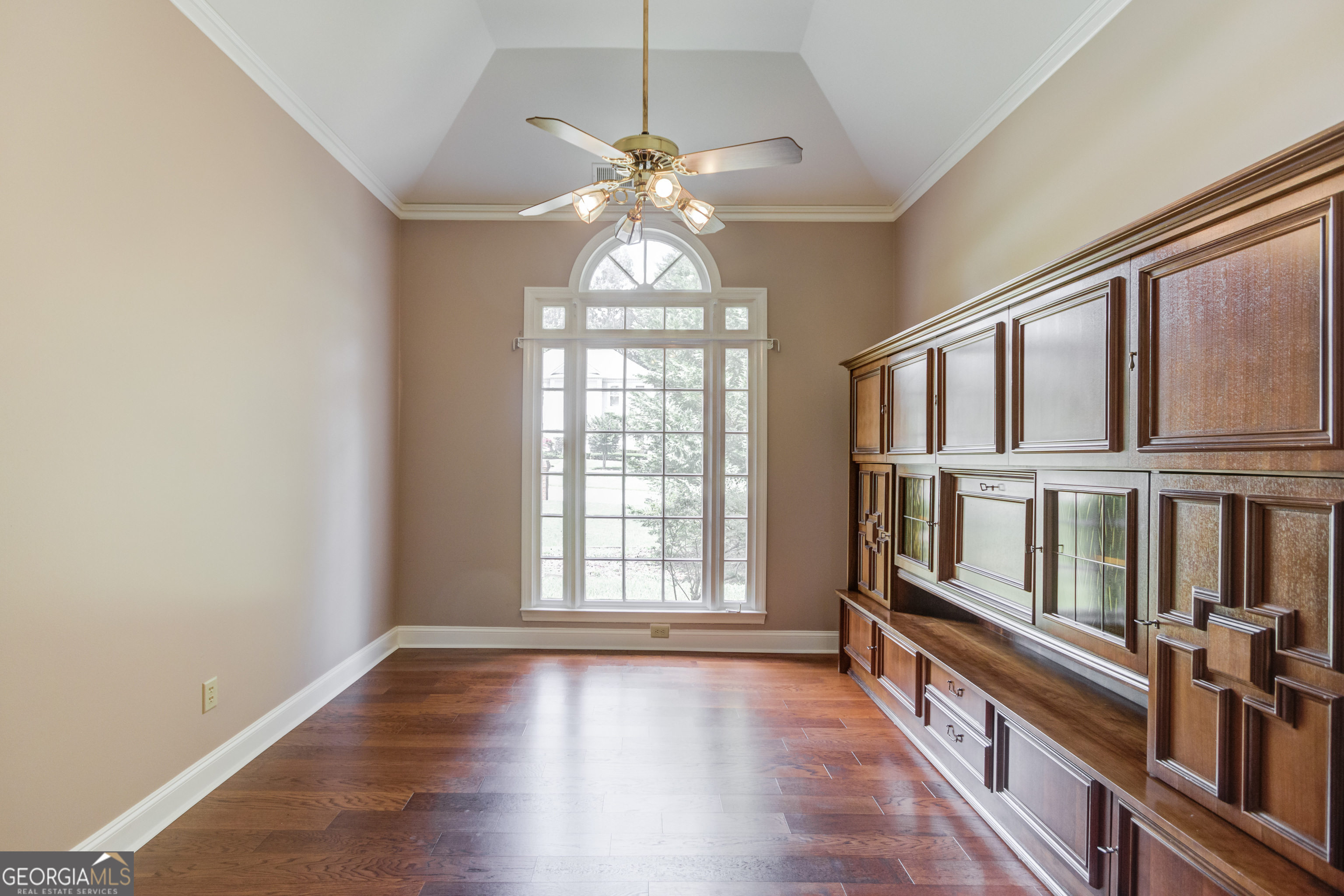 5270 Skidaway Drive Property Photo 7