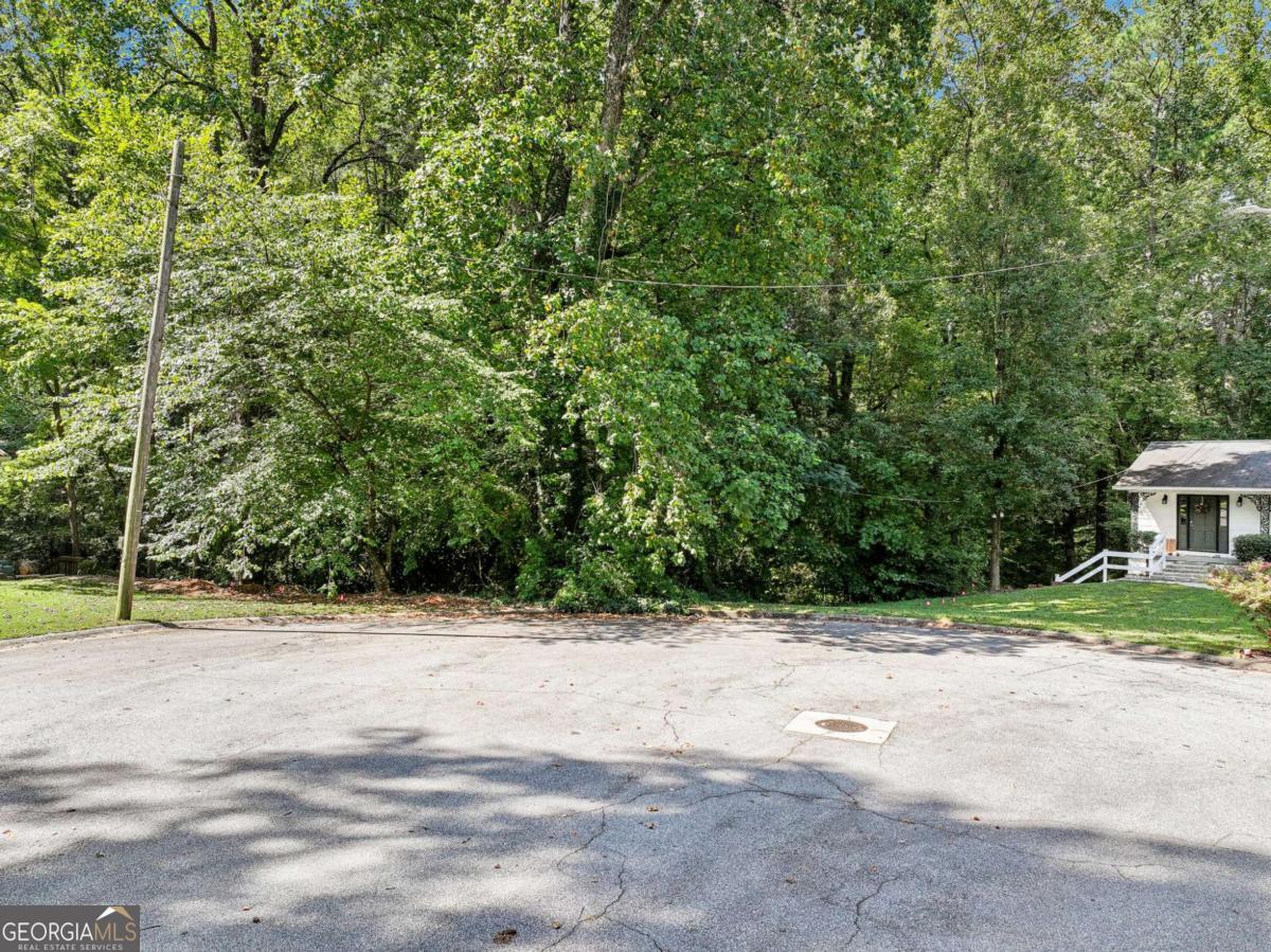 1736 Seneca Court Se Property Photo 2