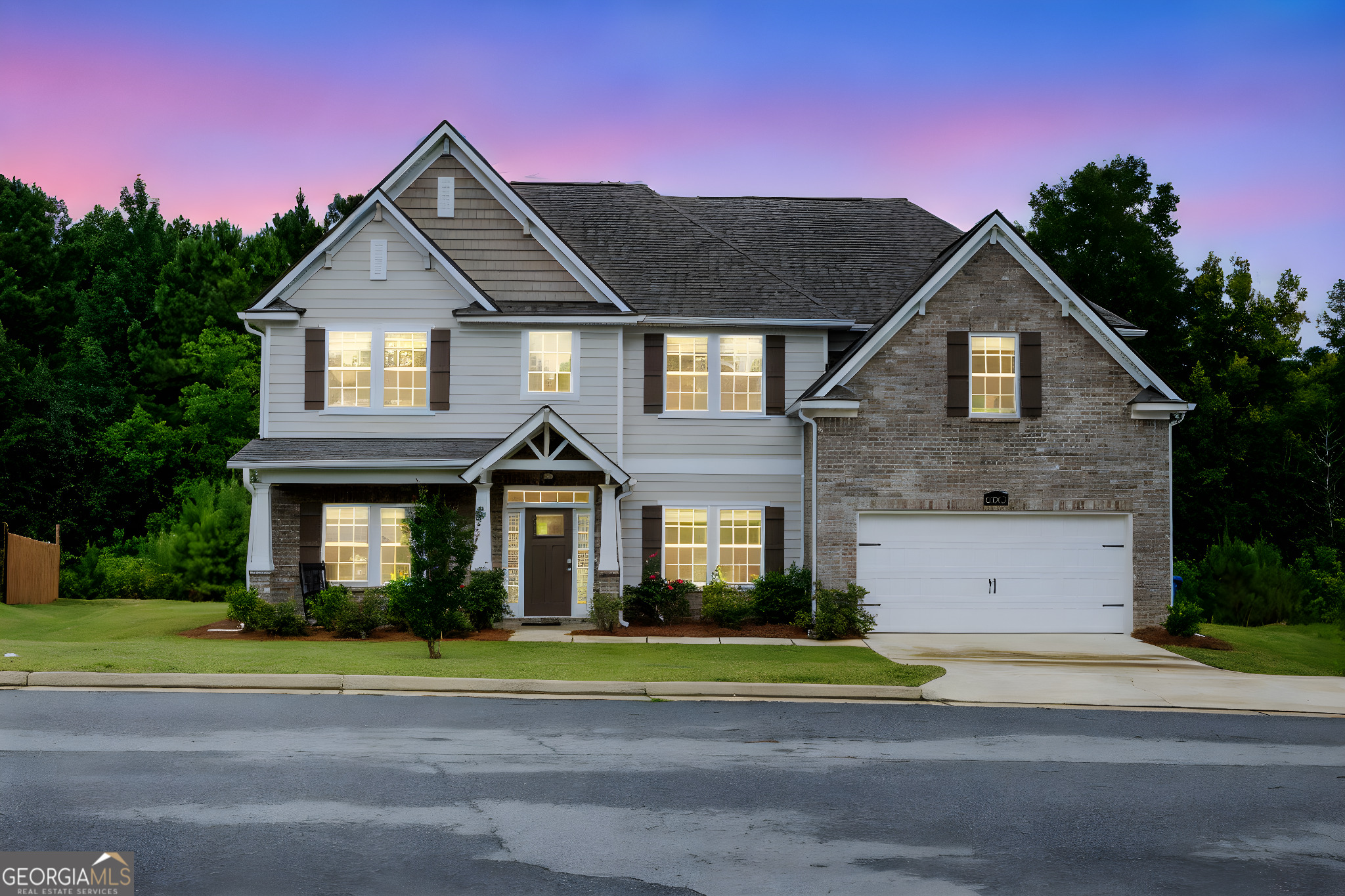6973 Riverbrook Trace Property Photo 1