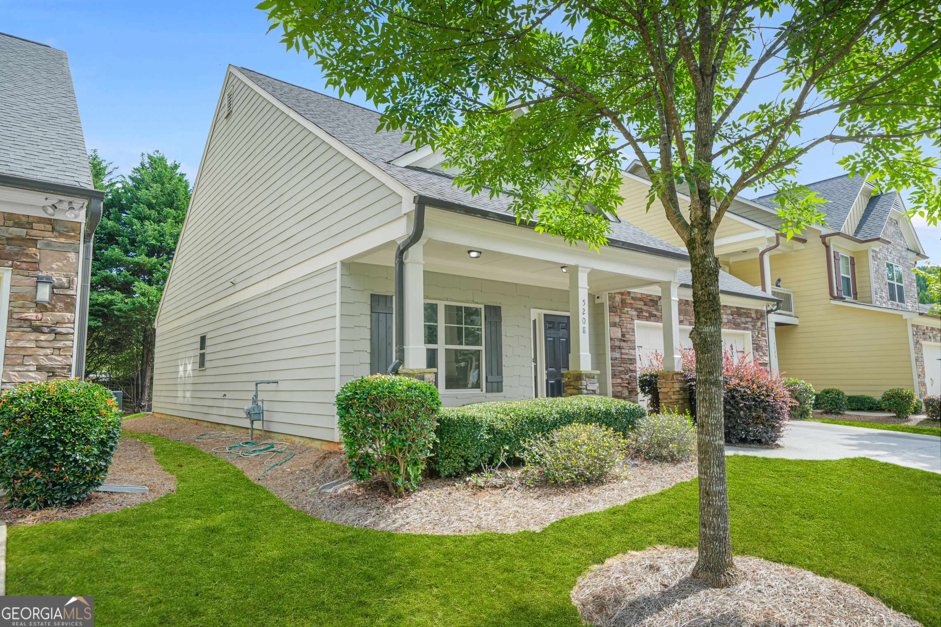 5208 Galloway Landing Property Photo 1