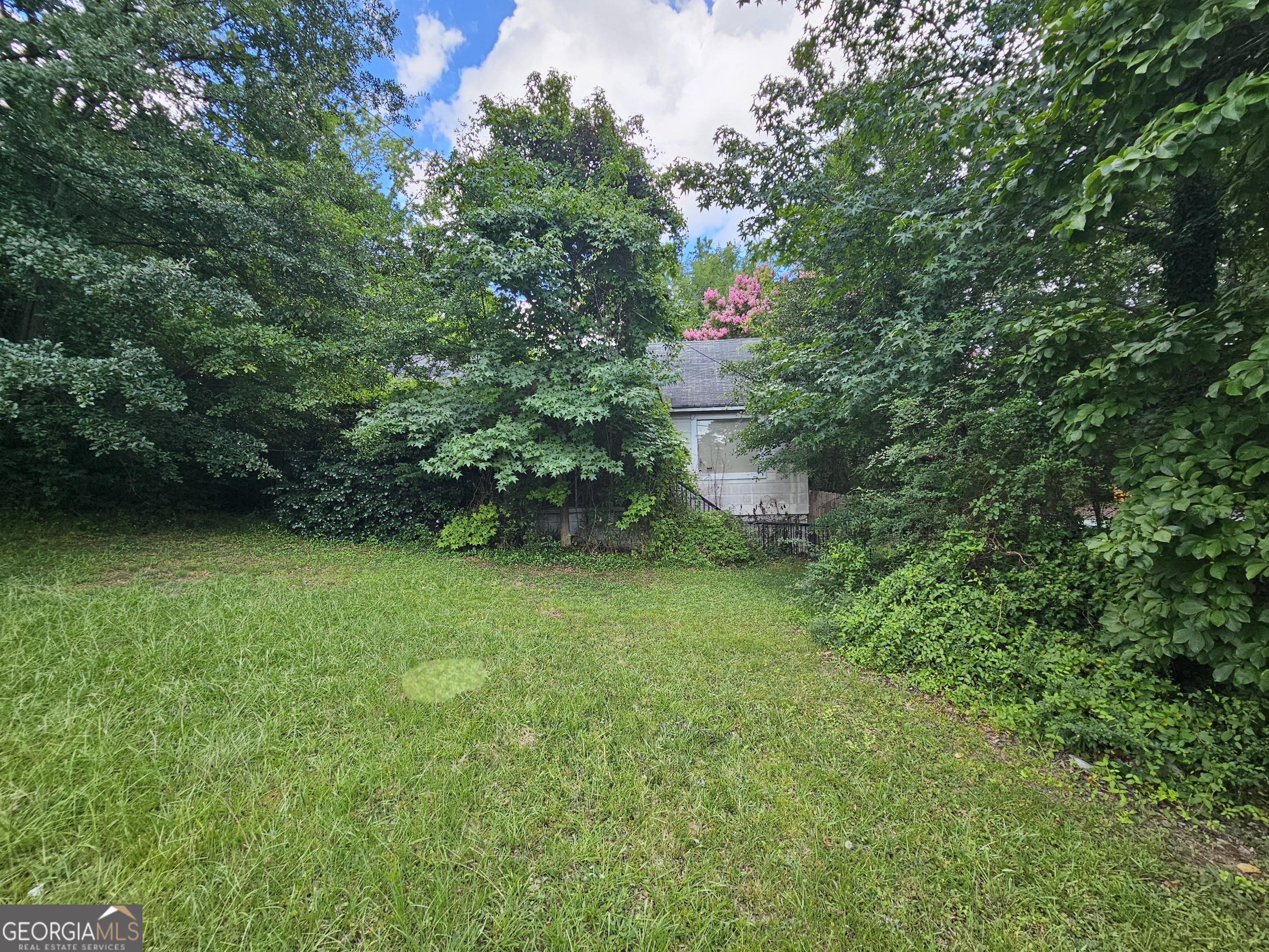3820 Covington Highway Property Photo 1