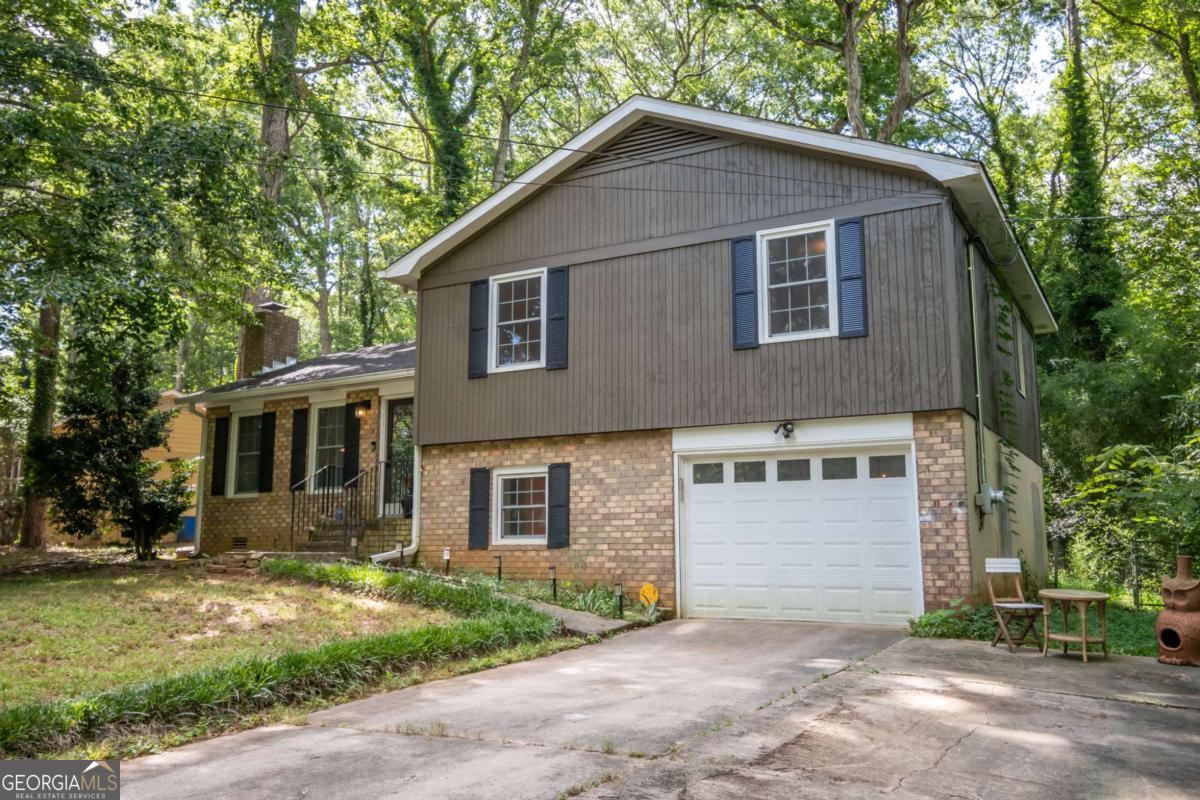 210 Tall Tree Road Property Photo 1