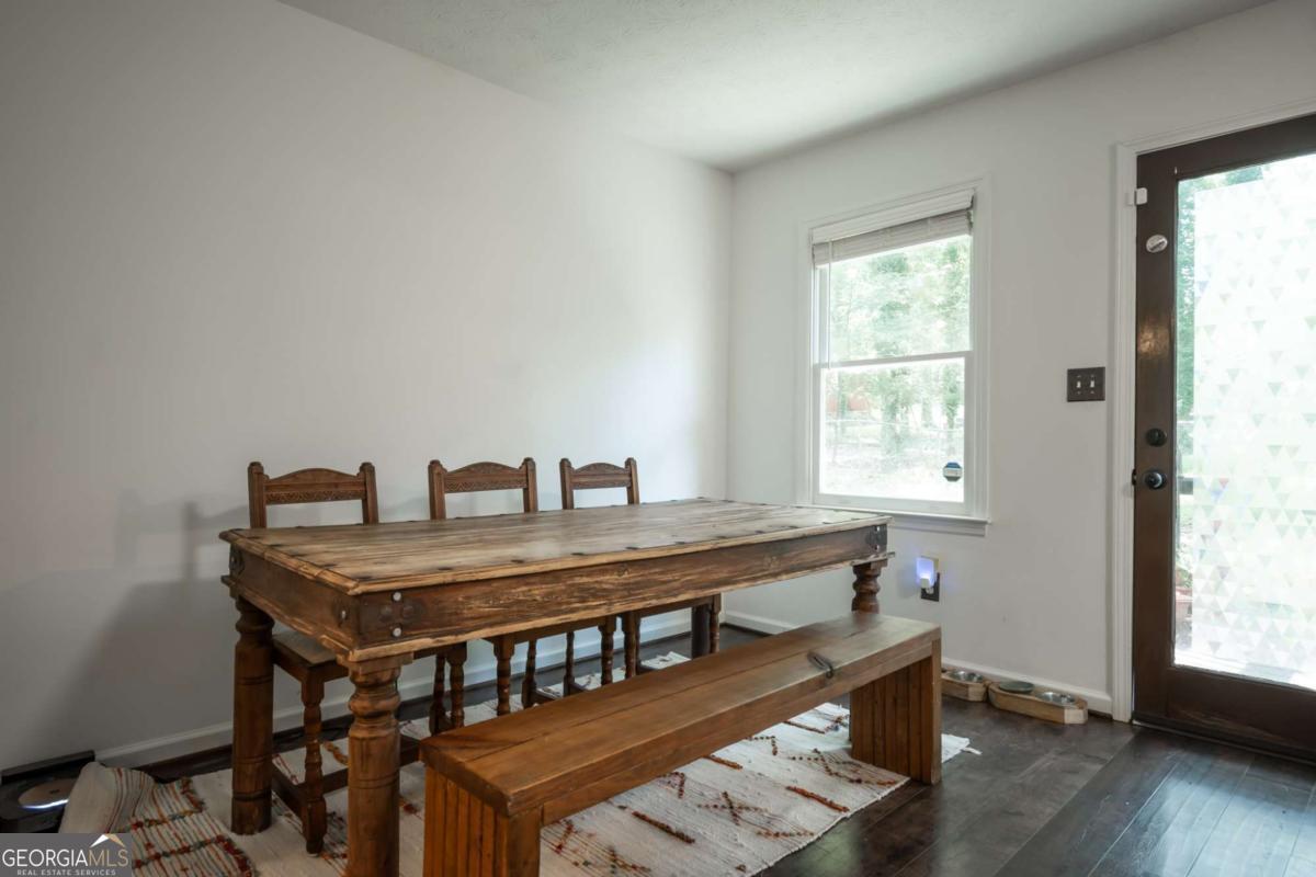 210 Tall Tree Road Property Photo 10