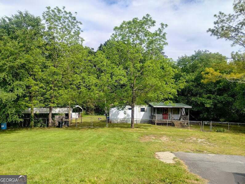 1423 Highway 114 Property Photo 1