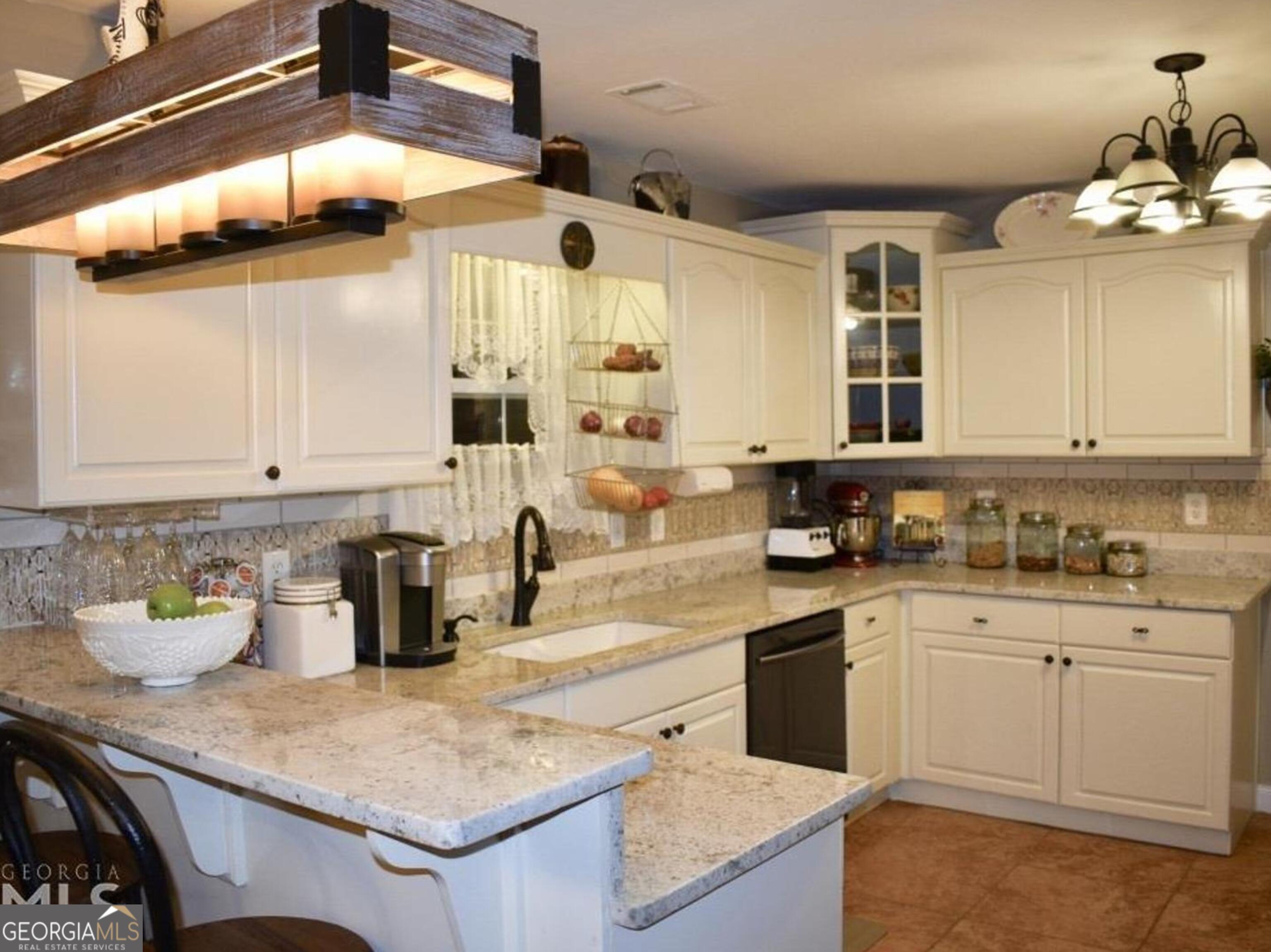 1599 Lower River Road Property Photo 2