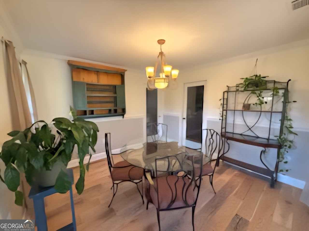 1599 Lower River Road Property Photo 4