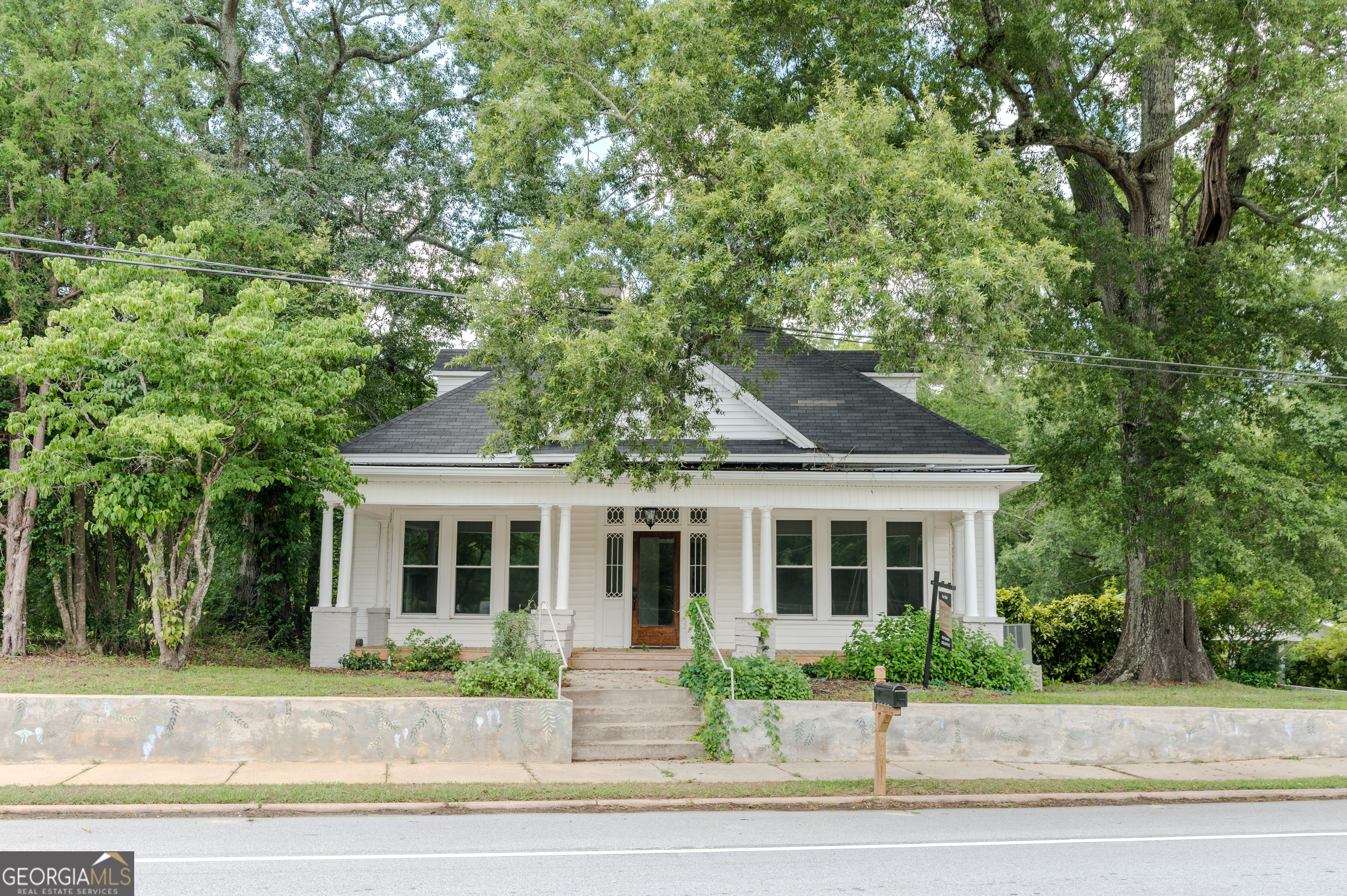 227 Spring Road Property Photo 1