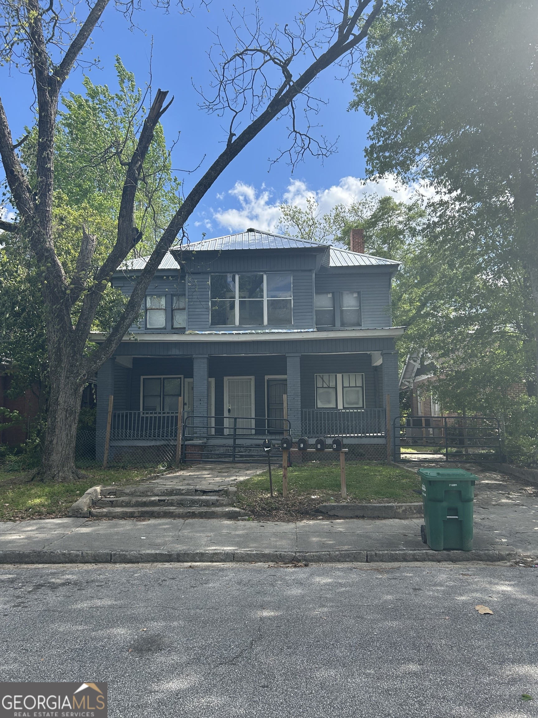 514 E 12th Avenue