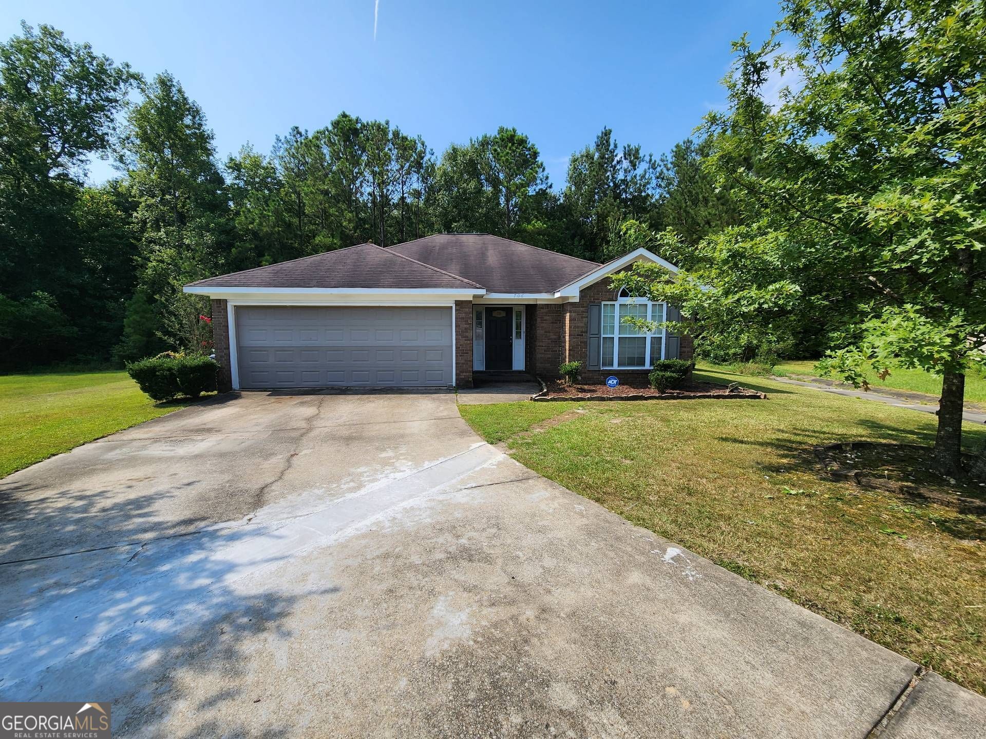 706 Omega Drive Property Photo 1