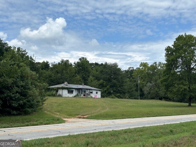 823 Highway 63 Property Photo 1