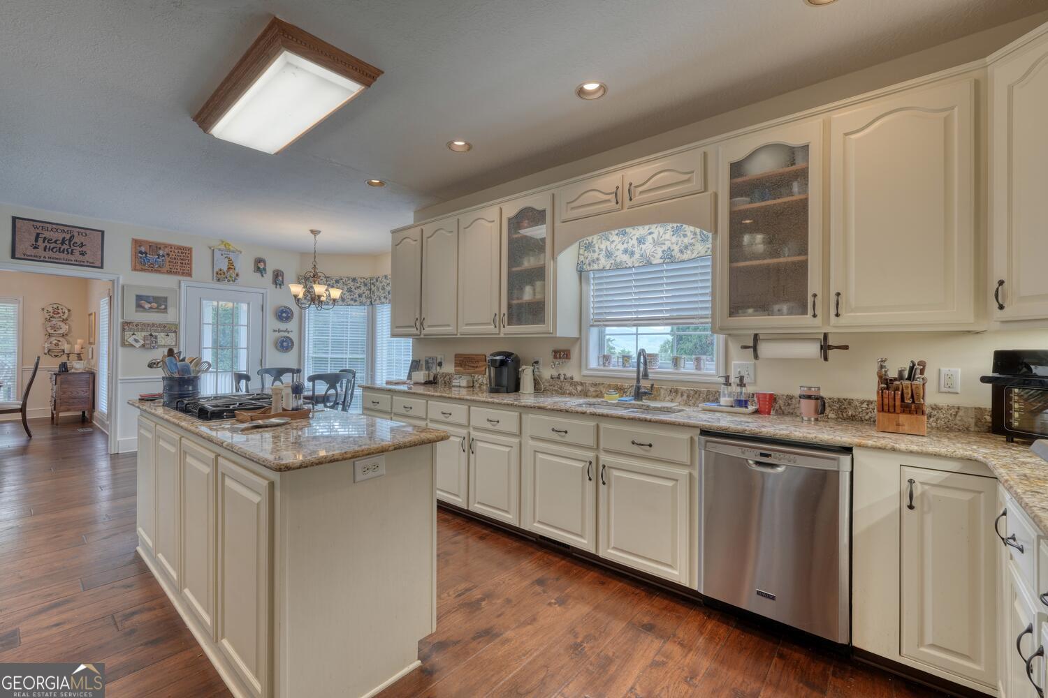 266 E Wright Road Property Photo 19