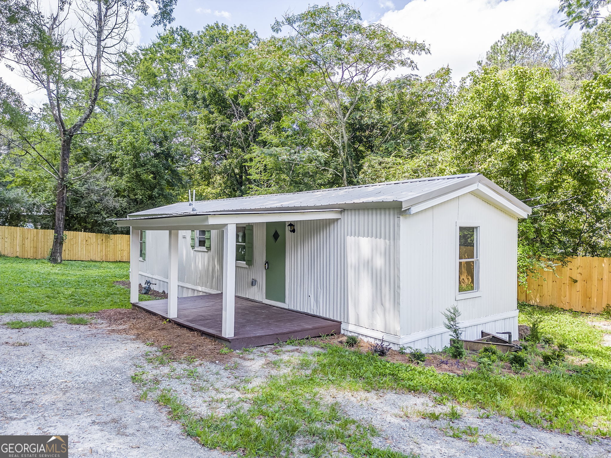 970 Martin Street Property Photo 1