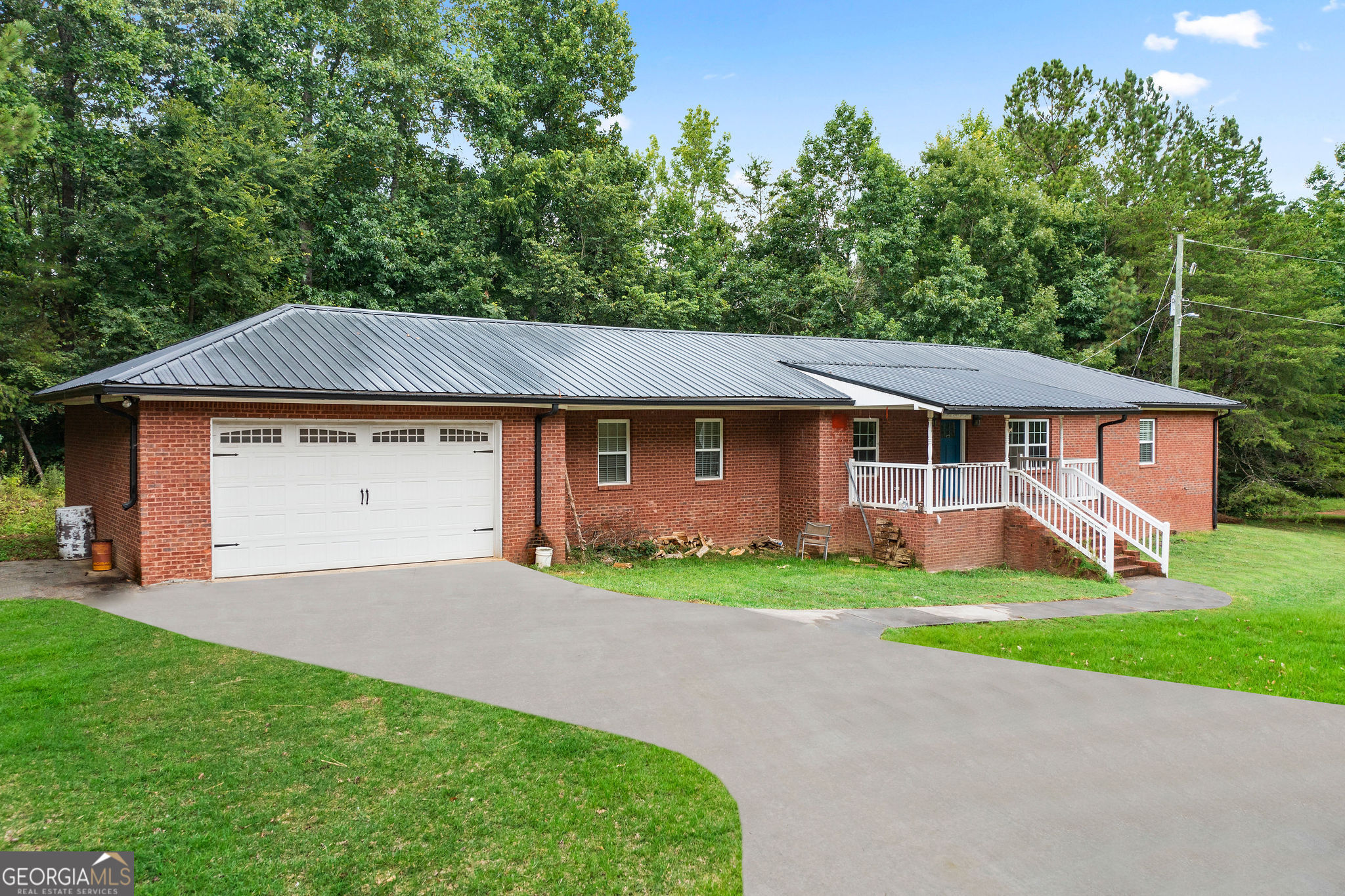 159 Moores Ferry Road Sw Property Photo 1